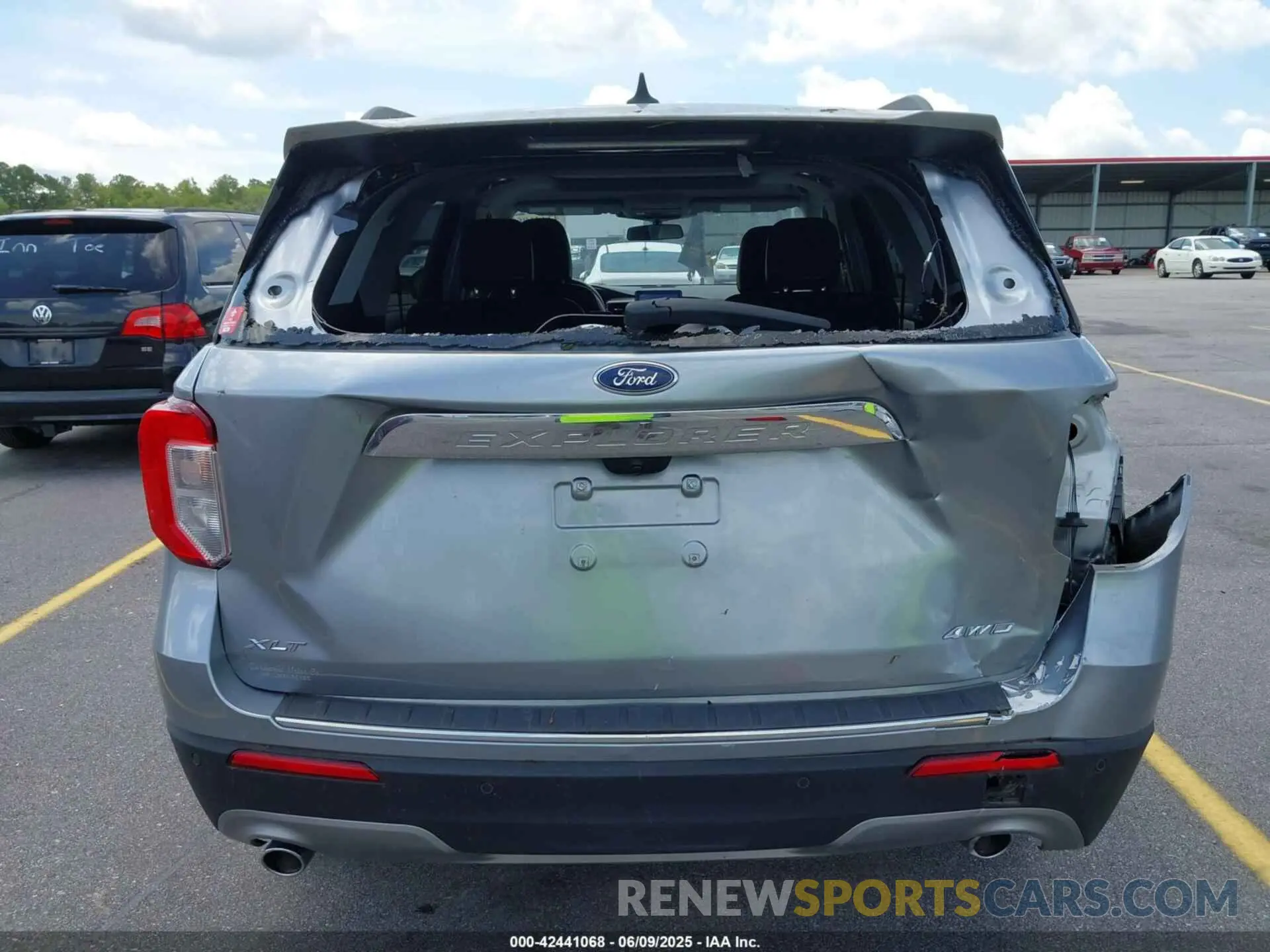 18 Photograph of a damaged car 1FMSK8DH6MGC13061 FORD EXPLORER 2021