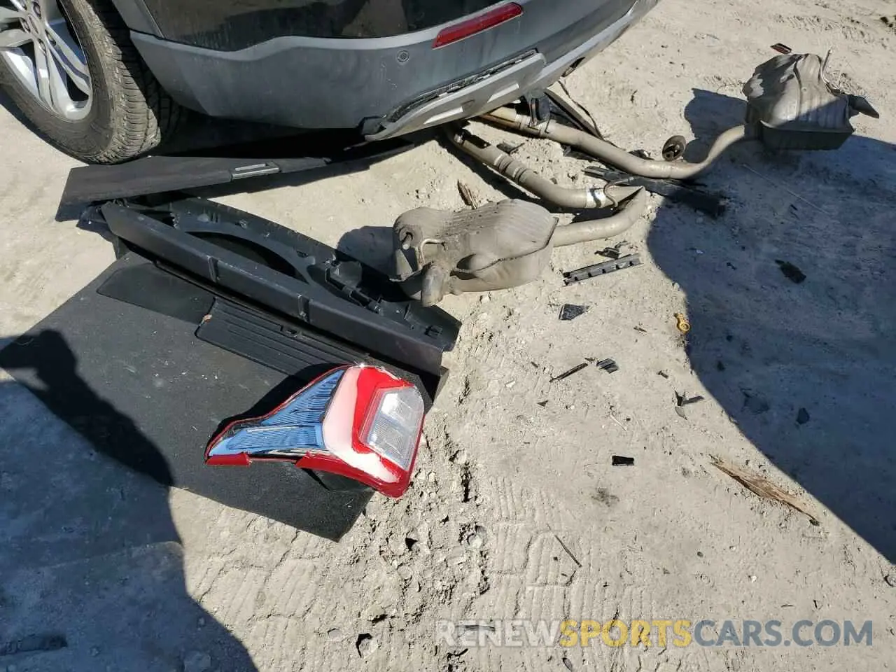 13 Photograph of a damaged car 1FMSK8DH8MGA98785 FORD EXPLORER 2021