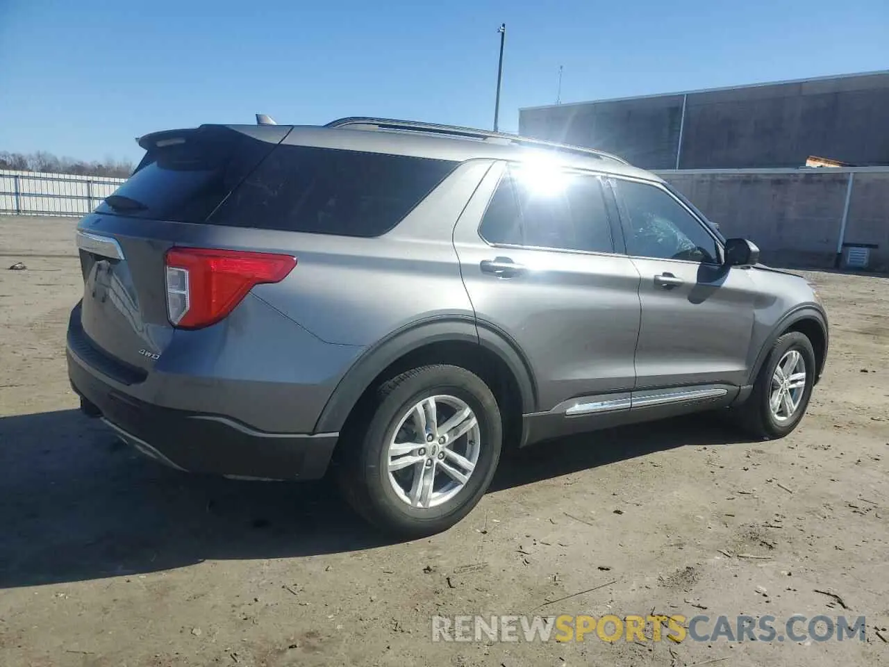 3 Фотография поврежденного автомобиля 1FMSK8DH8MGB20154 FORD EXPLORER 2021