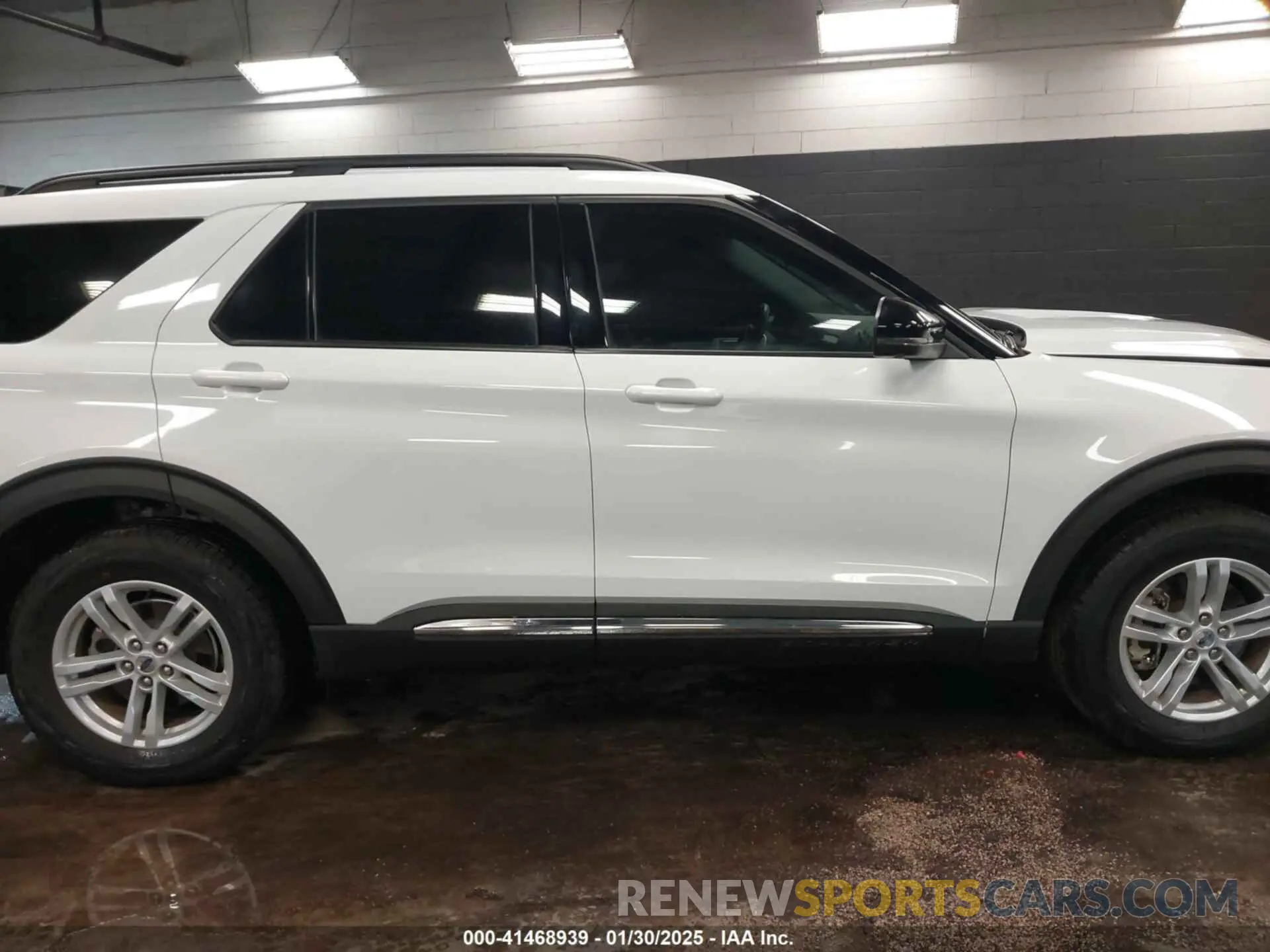 13 Фотография поврежденного автомобиля 1FMSK8DH8MGB85697 FORD EXPLORER 2021