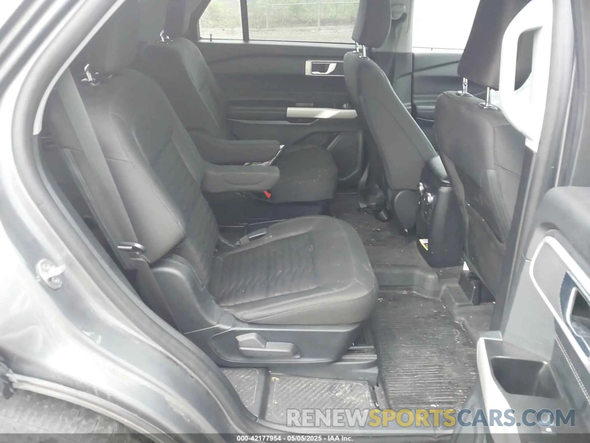 8 Фотография поврежденного автомобиля 1FMSK8DH9MGB00706 FORD EXPLORER 2021
