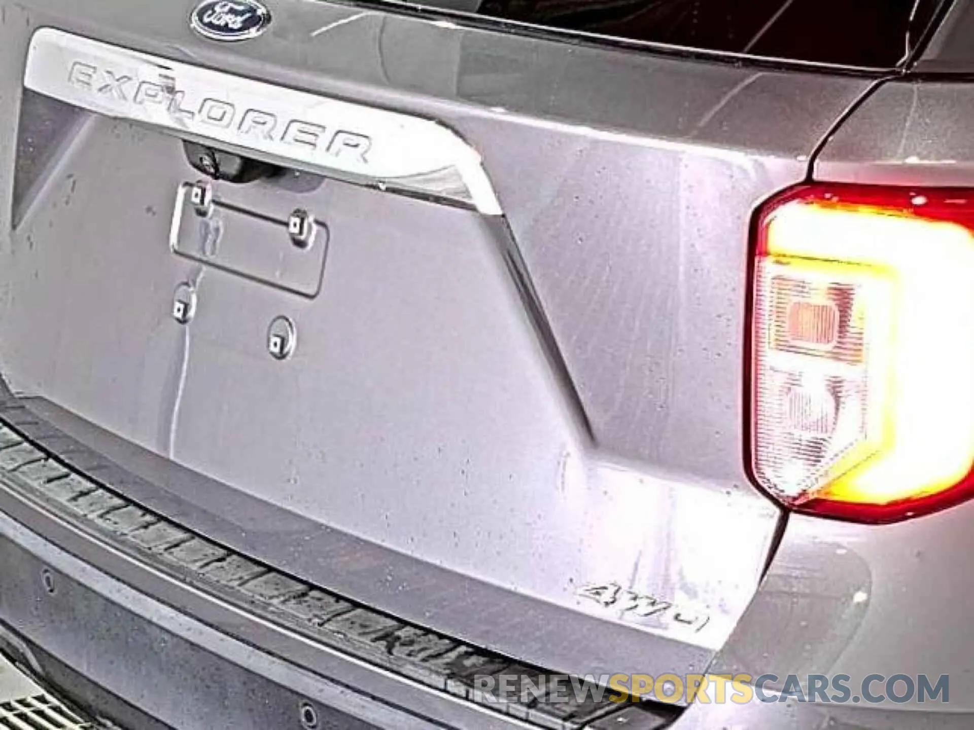 11 Фотография поврежденного автомобиля 1FMSK8DH9MGB05484 FORD EXPLORER 2021