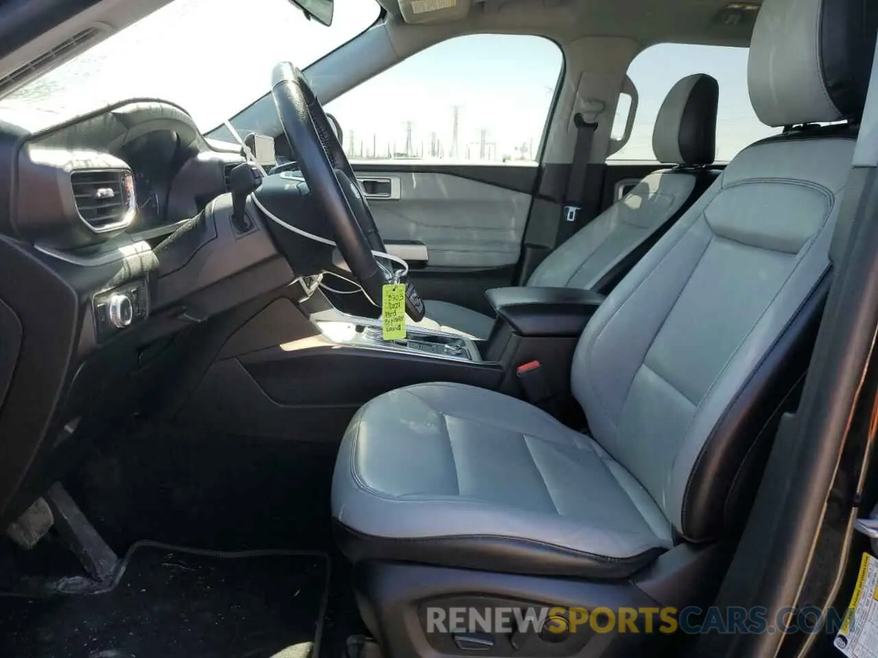 7 Фотография поврежденного автомобиля 1FMSK8DH9MGB94747 FORD EXPLORER 2021