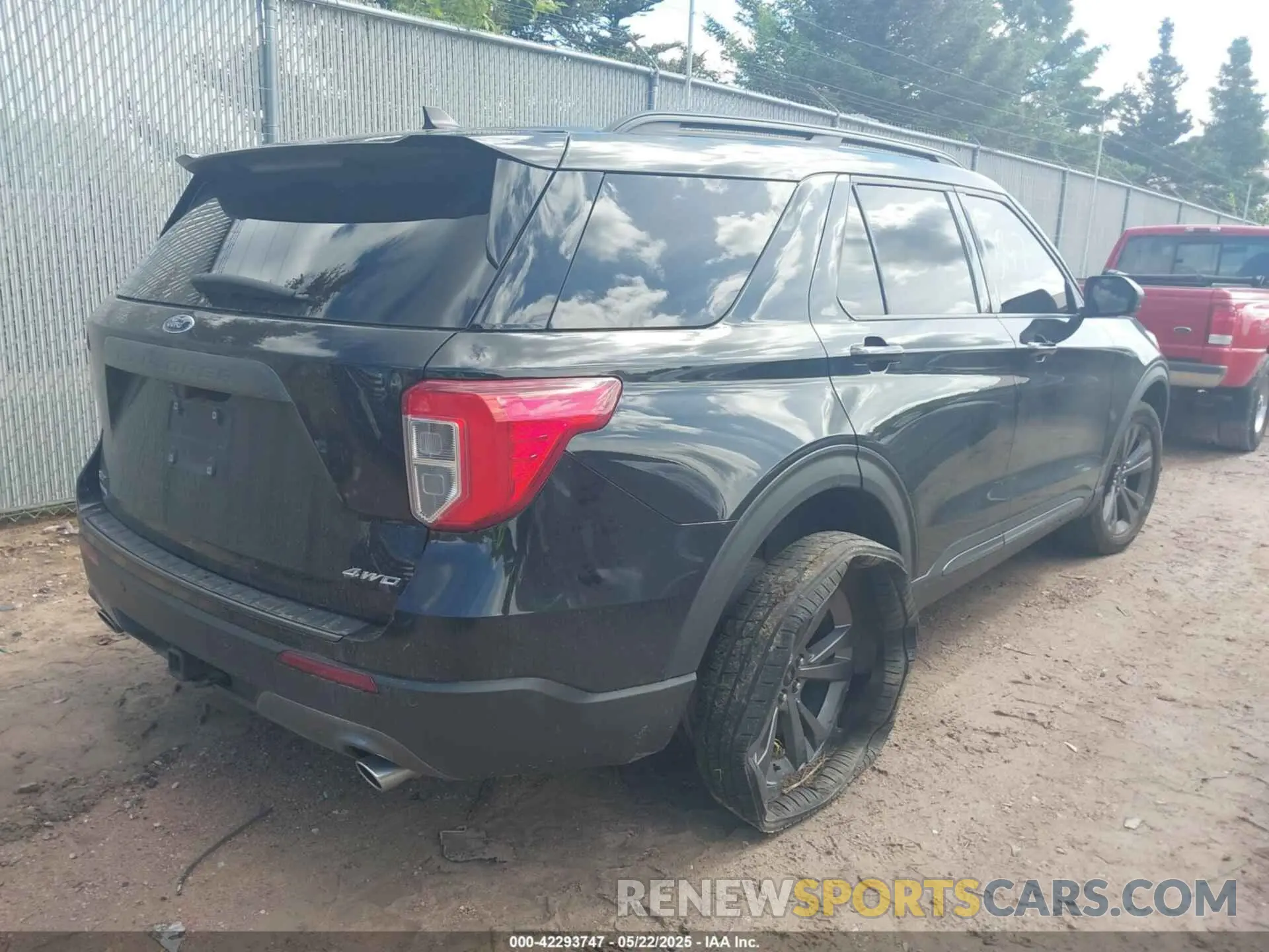 4 Фотография поврежденного автомобиля 1FMSK8DHXMGA28463 FORD EXPLORER 2021