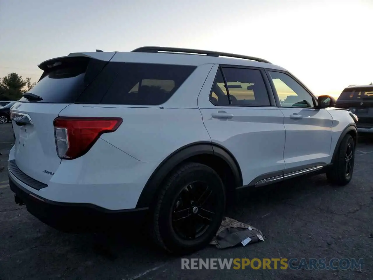 3 Photograph of a damaged car 1FMSK8DHXMGA76738 FORD EXPLORER 2021