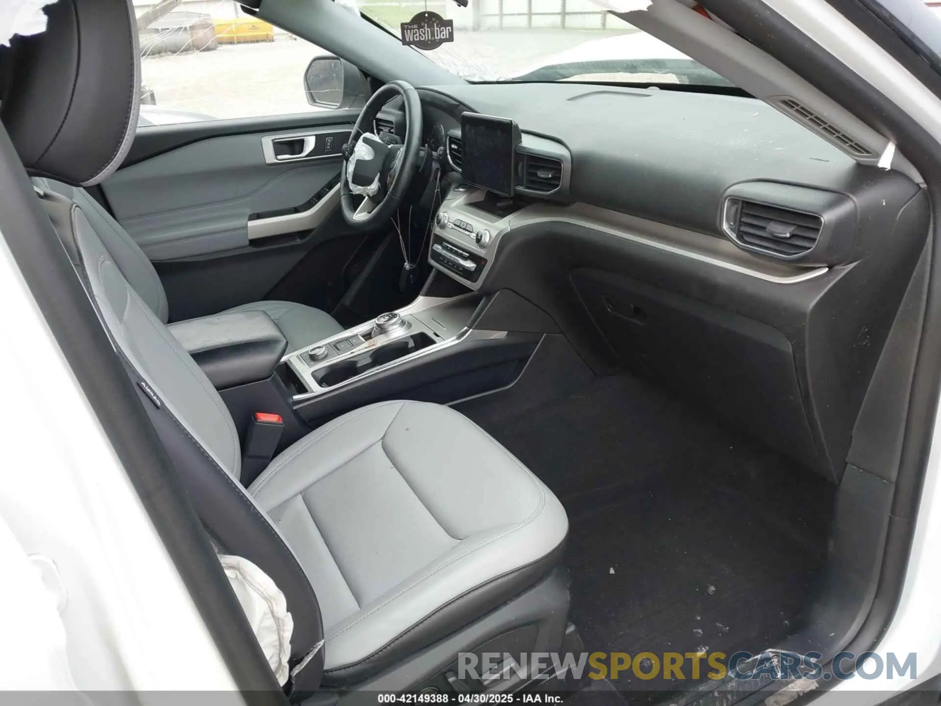 5 Photograph of a damaged car 1FMSK8DHXMGA89778 FORD EXPLORER 2021