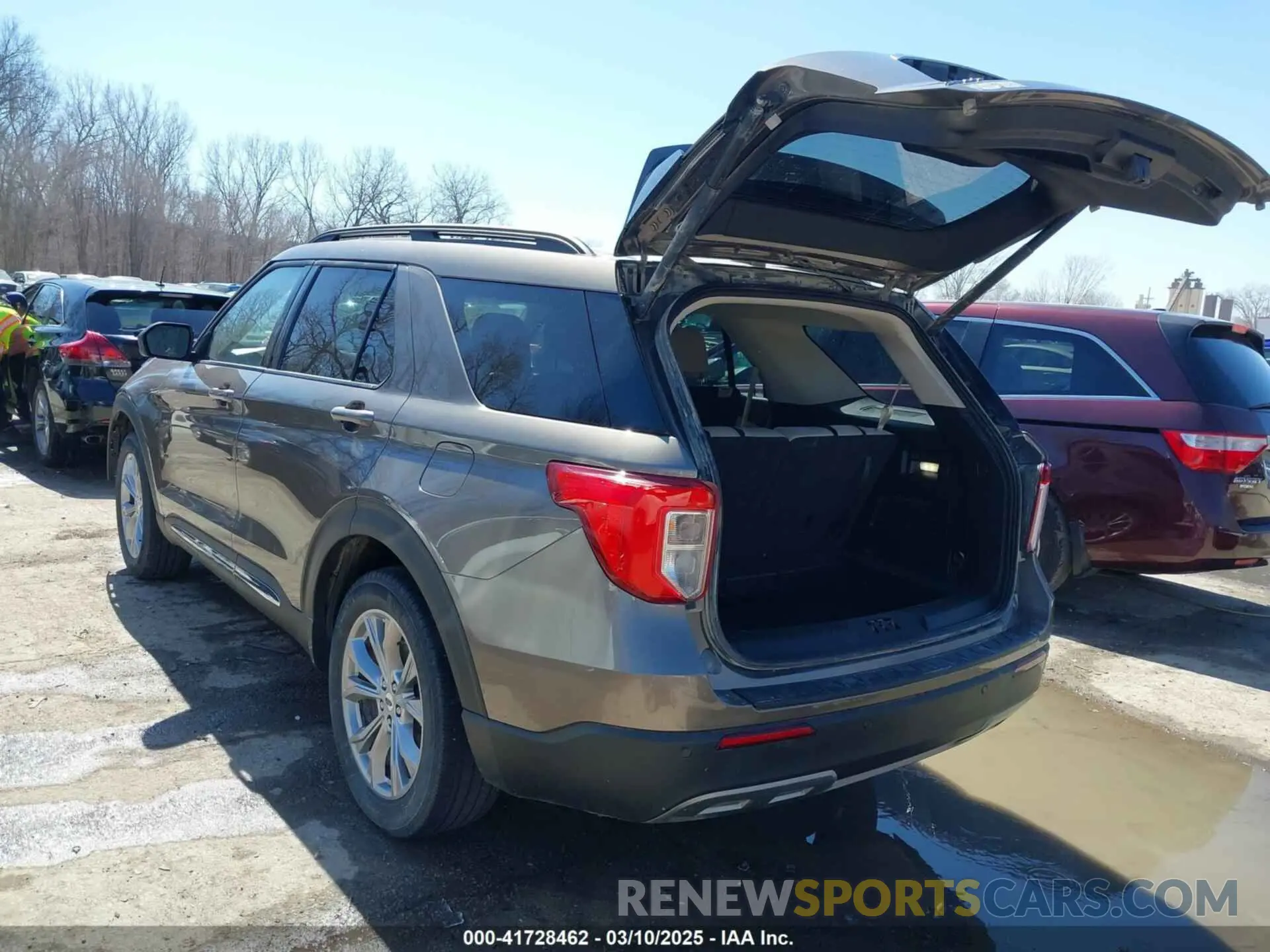 3 Photograph of a damaged car 1FMSK8DHXMGB14520 FORD EXPLORER 2021