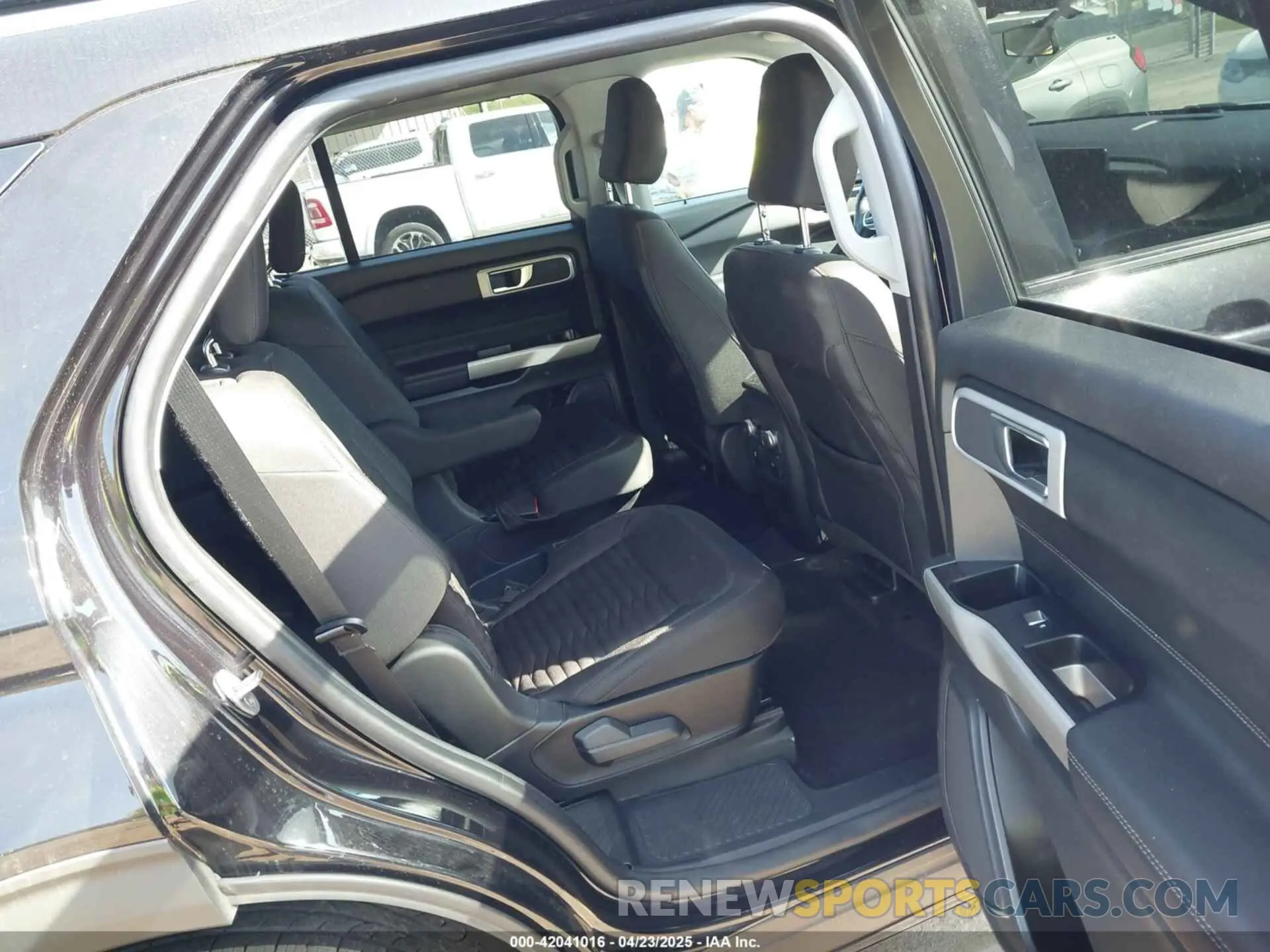 8 Photograph of a damaged car 1FMSK8DHXMGB40910 FORD EXPLORER 2021