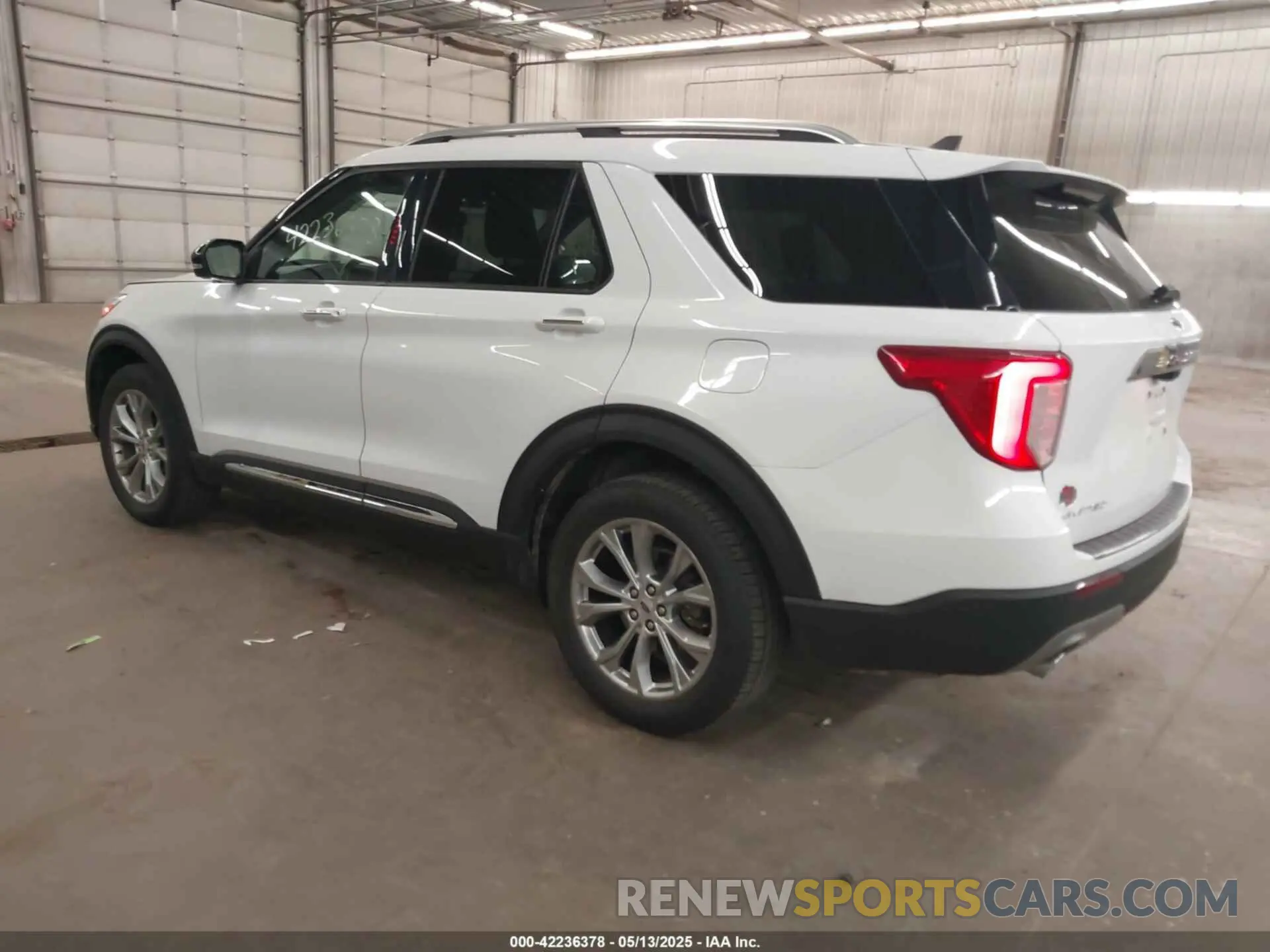 3 Фотография поврежденного автомобиля 1FMSK8FH0MGB07704 FORD EXPLORER 2021