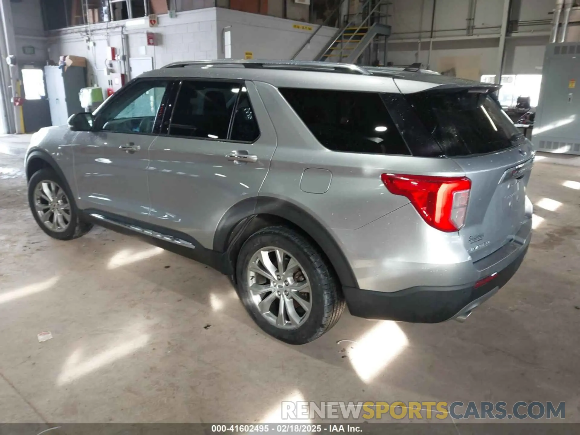 3 Photograph of a damaged car 1FMSK8FH4MGA86114 FORD EXPLORER 2021