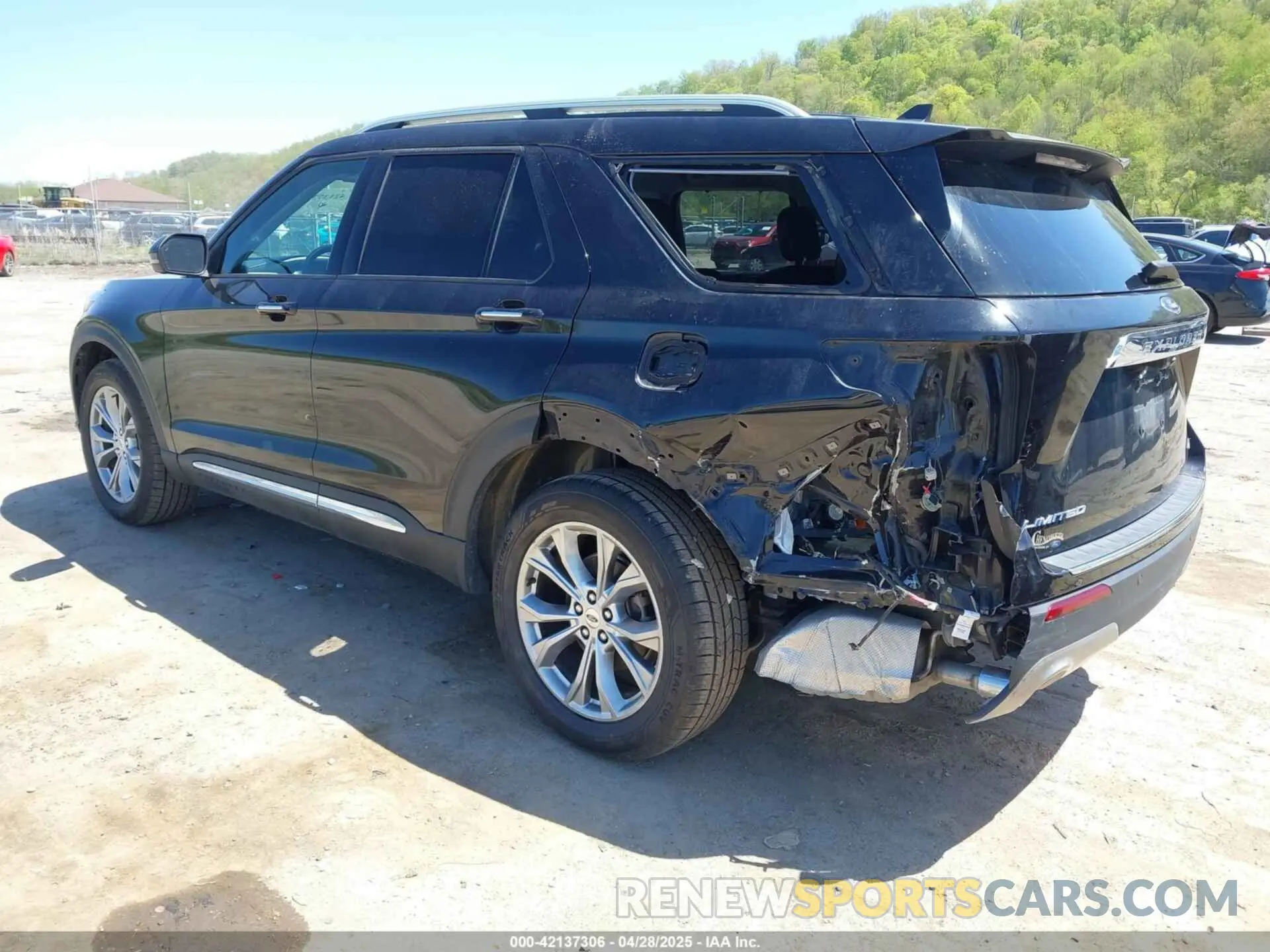 3 Фотография поврежденного автомобиля 1FMSK8FH7MGA85104 FORD EXPLORER 2021