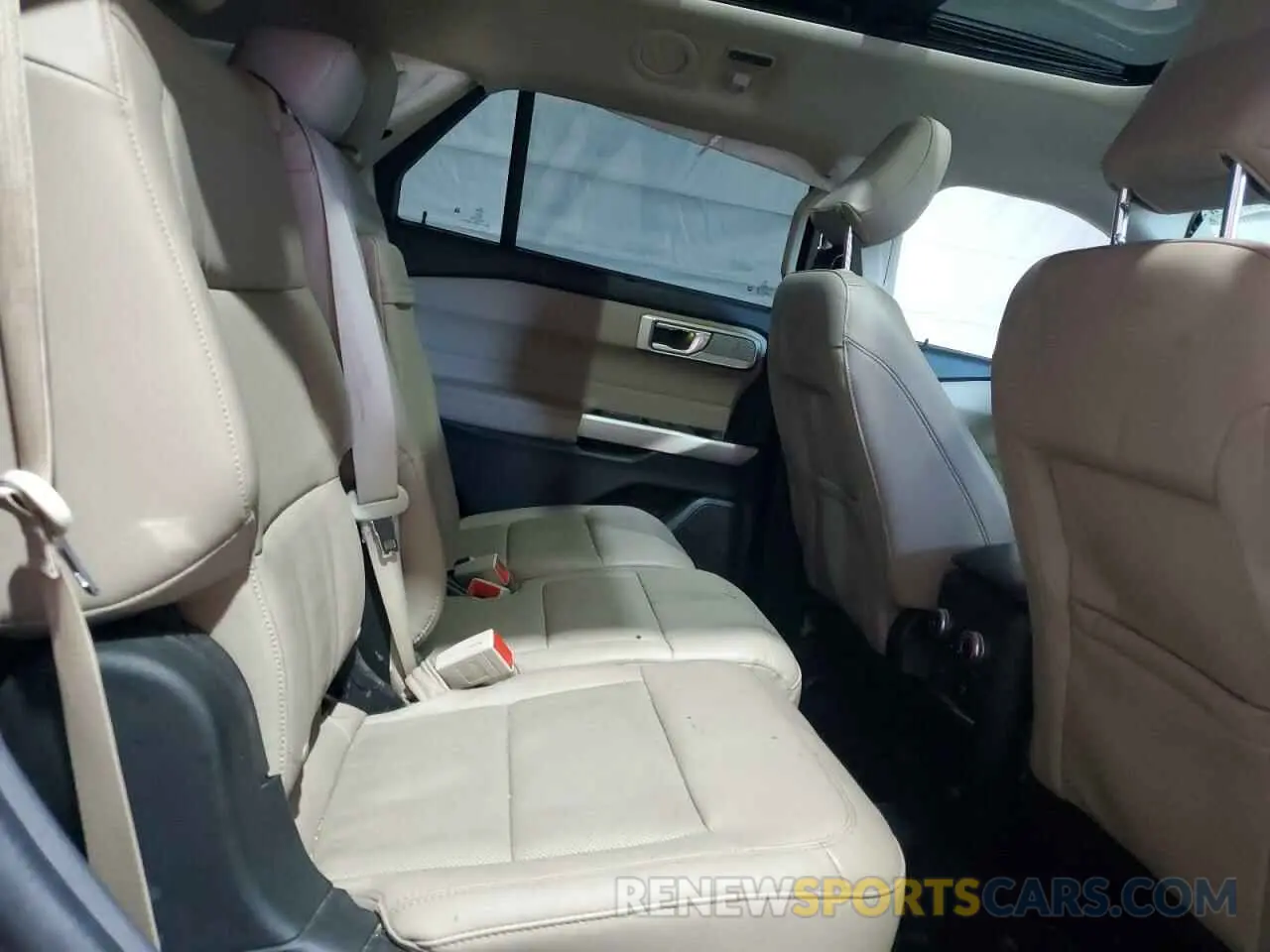 11 Photograph of a damaged car 1FMSK8FHXMGC14260 FORD EXPLORER 2021