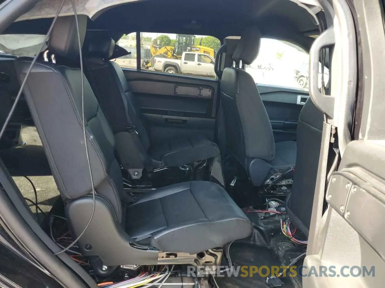 11 Photograph of a damaged car 1FM5K8AB4NGA50487 FORD EXPLORER 2022