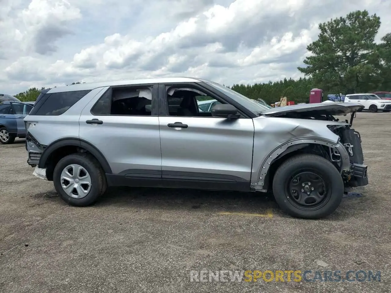 4 Photograph of a damaged car 1FM5K8AB4NGC41665 FORD EXPLORER 2022