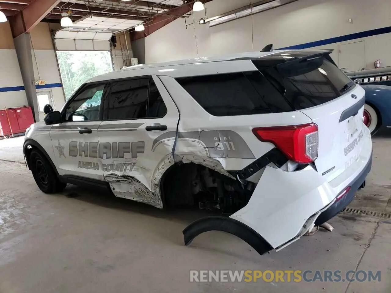 2 Photograph of a damaged car 1FM5K8AB5NGB71335 FORD EXPLORER 2022