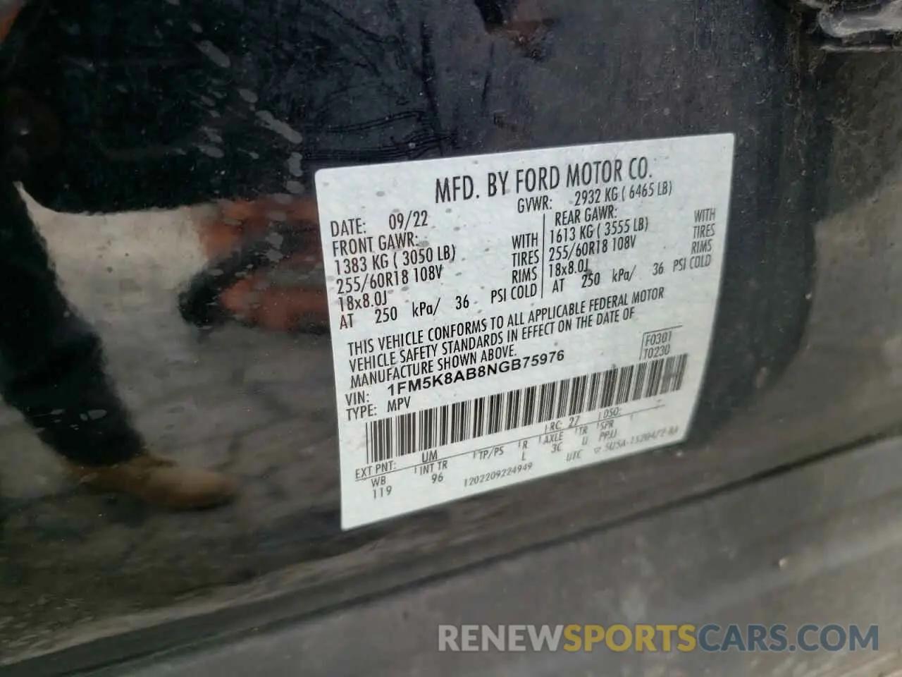 14 Photograph of a damaged car 1FM5K8AB8NGB75976 FORD EXPLORER 2022