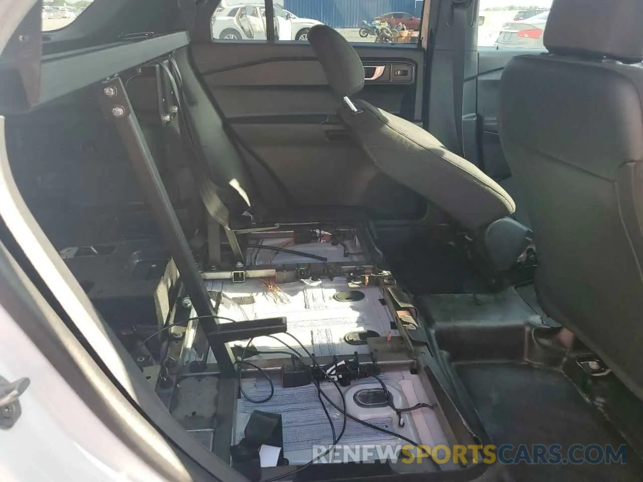 11 Photograph of a damaged car 1FM5K8ABXNGB71556 FORD EXPLORER 2022