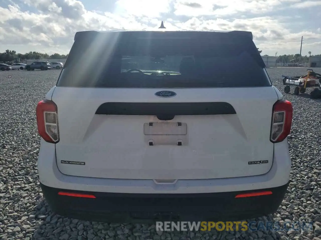 6 Photograph of a damaged car 1FM5K8ABXNGB71556 FORD EXPLORER 2022