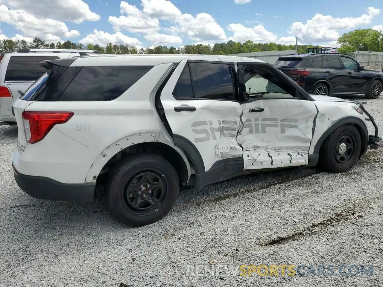3 Photograph of a damaged car 1FM5K8AC1NGB17877 FORD EXPLORER 2022
