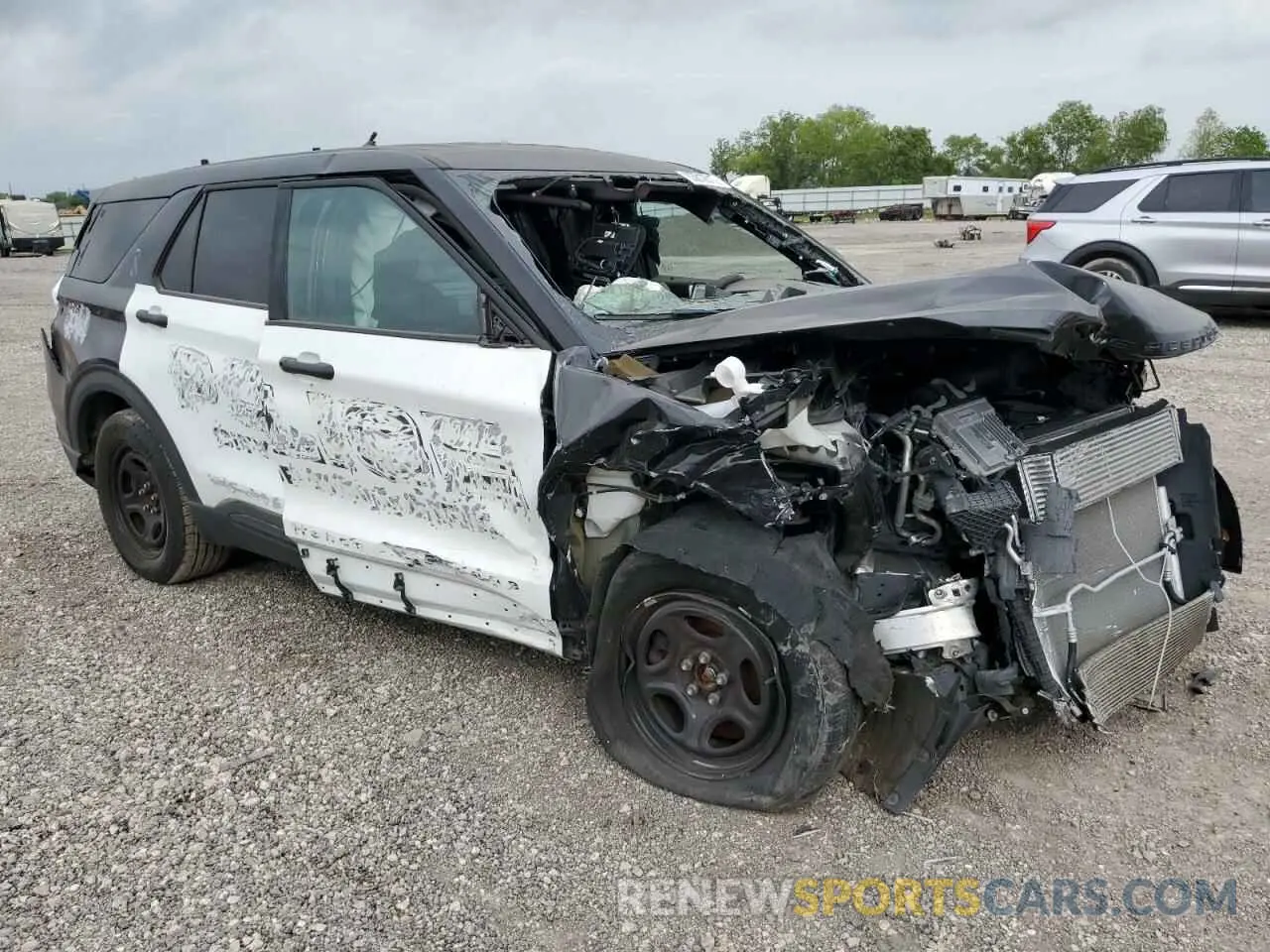 4 Photograph of a damaged car 1FM5K8AC2NGA43062 FORD EXPLORER 2022