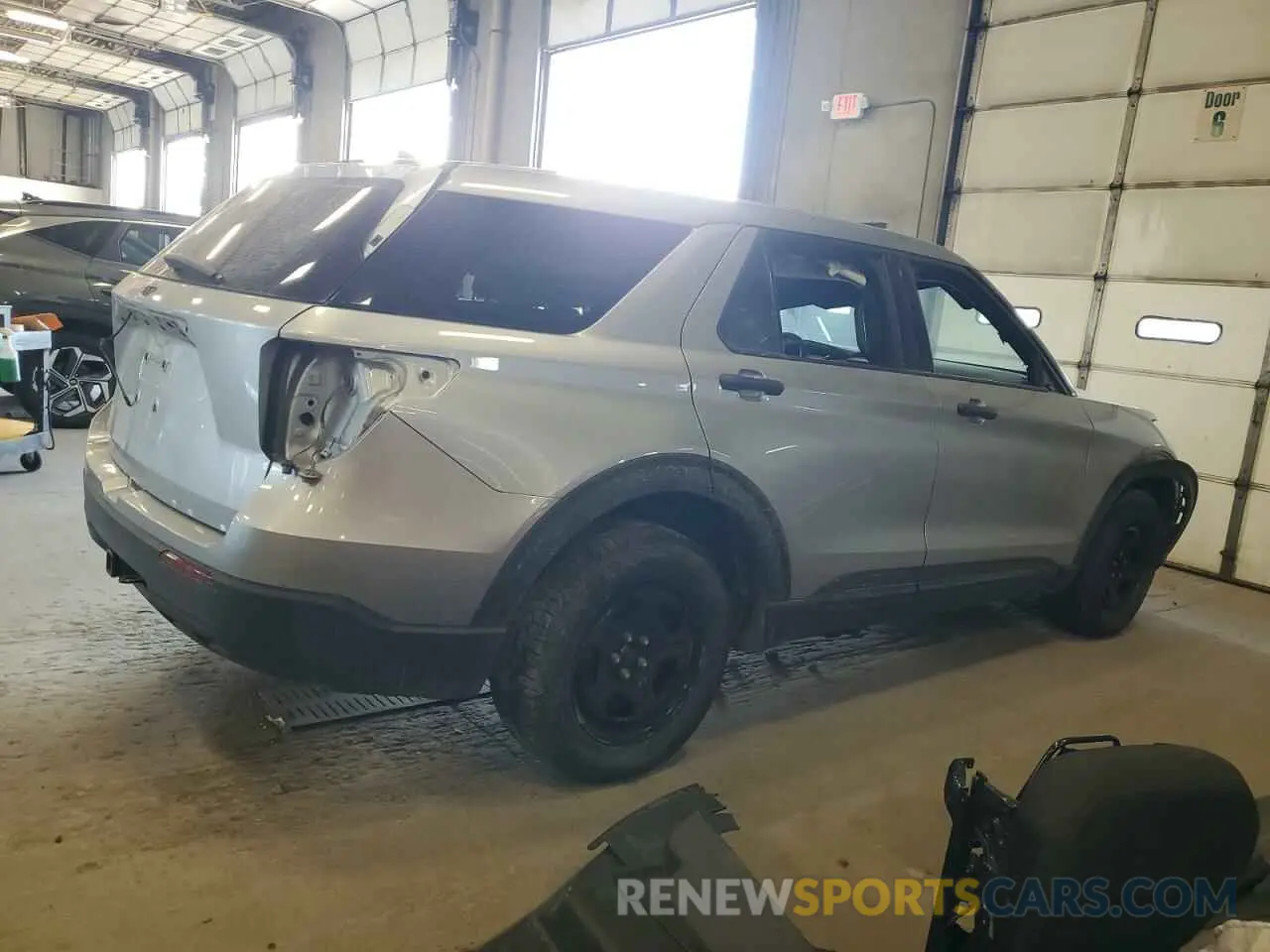 3 Фотография поврежденного автомобиля 1FM5K8AW5NNA03449 FORD EXPLORER 2022