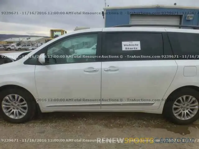 9 Фотография поврежденного автомобиля 1FM5K8GC0NGA46825 FORD EXPLORER 2022