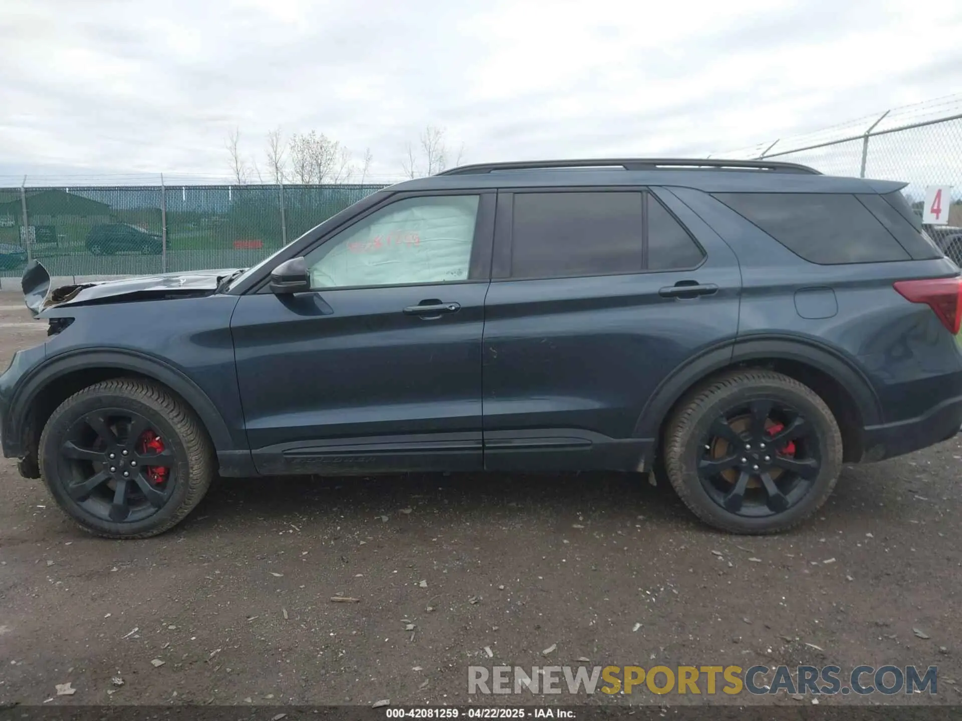 14 Photograph of a damaged car 1FM5K8GC2NGB82874 FORD EXPLORER 2022