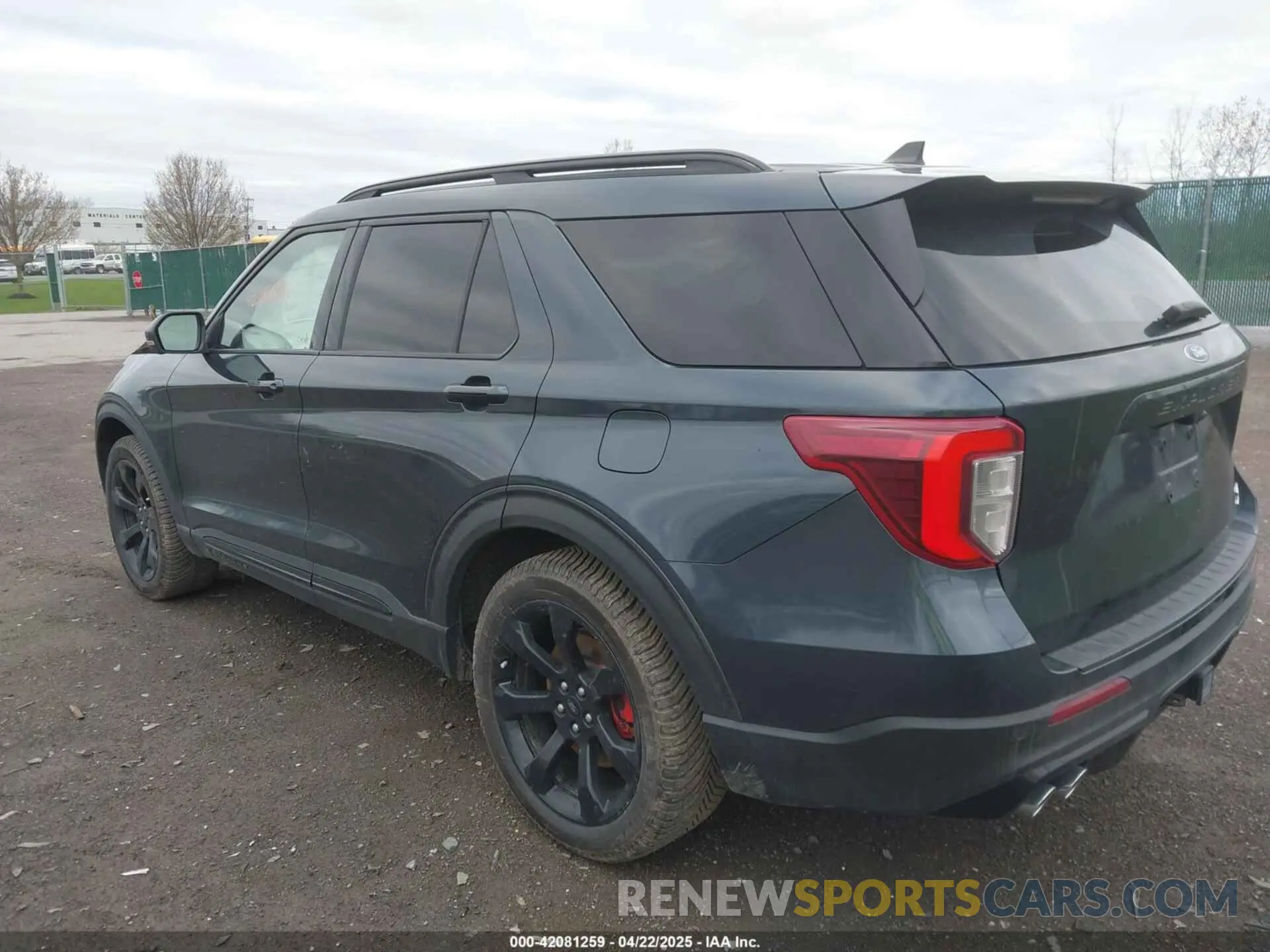 3 Photograph of a damaged car 1FM5K8GC2NGB82874 FORD EXPLORER 2022