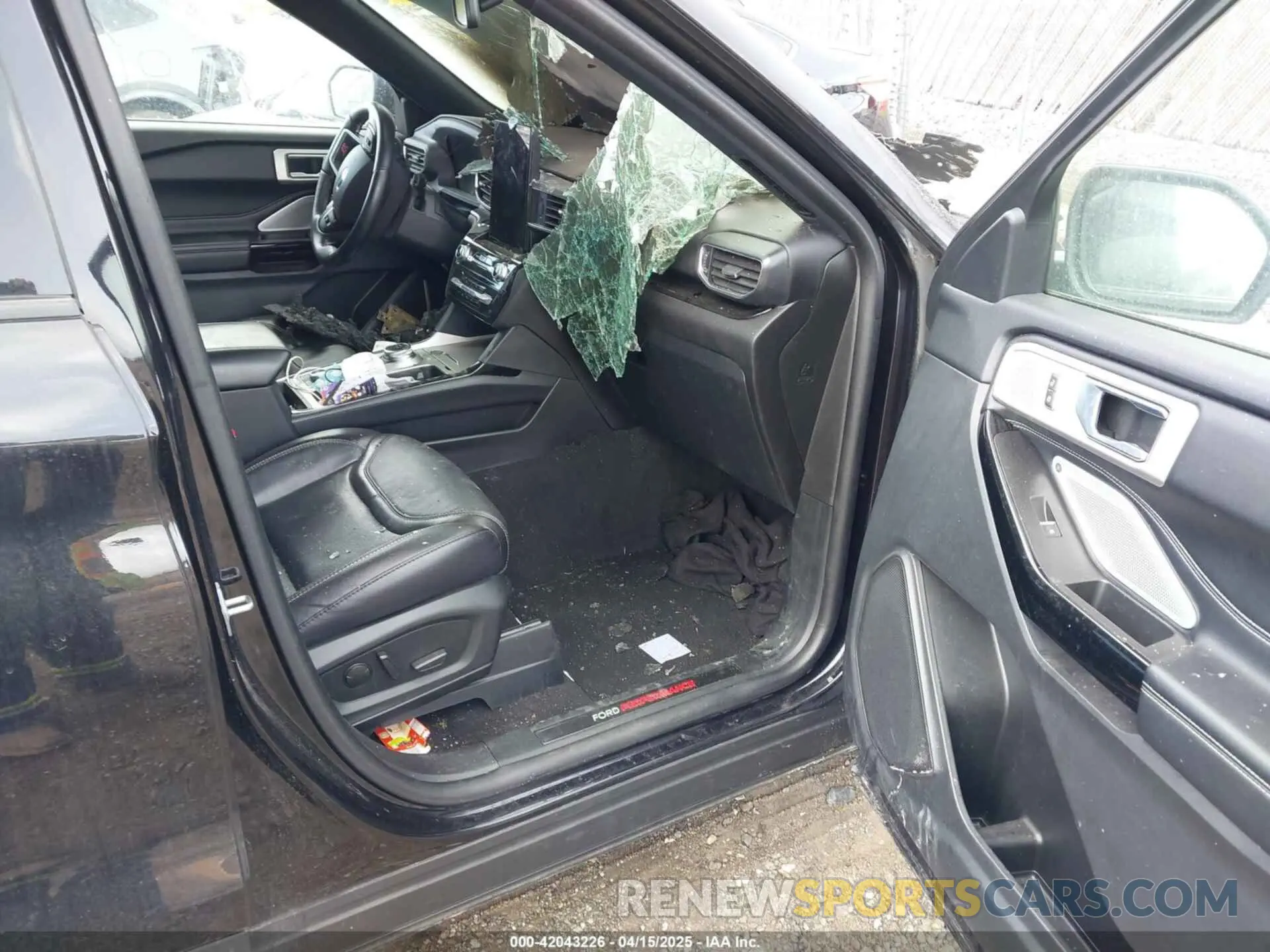5 Фотография поврежденного автомобиля 1FM5K8GC8NGB95967 FORD EXPLORER 2022