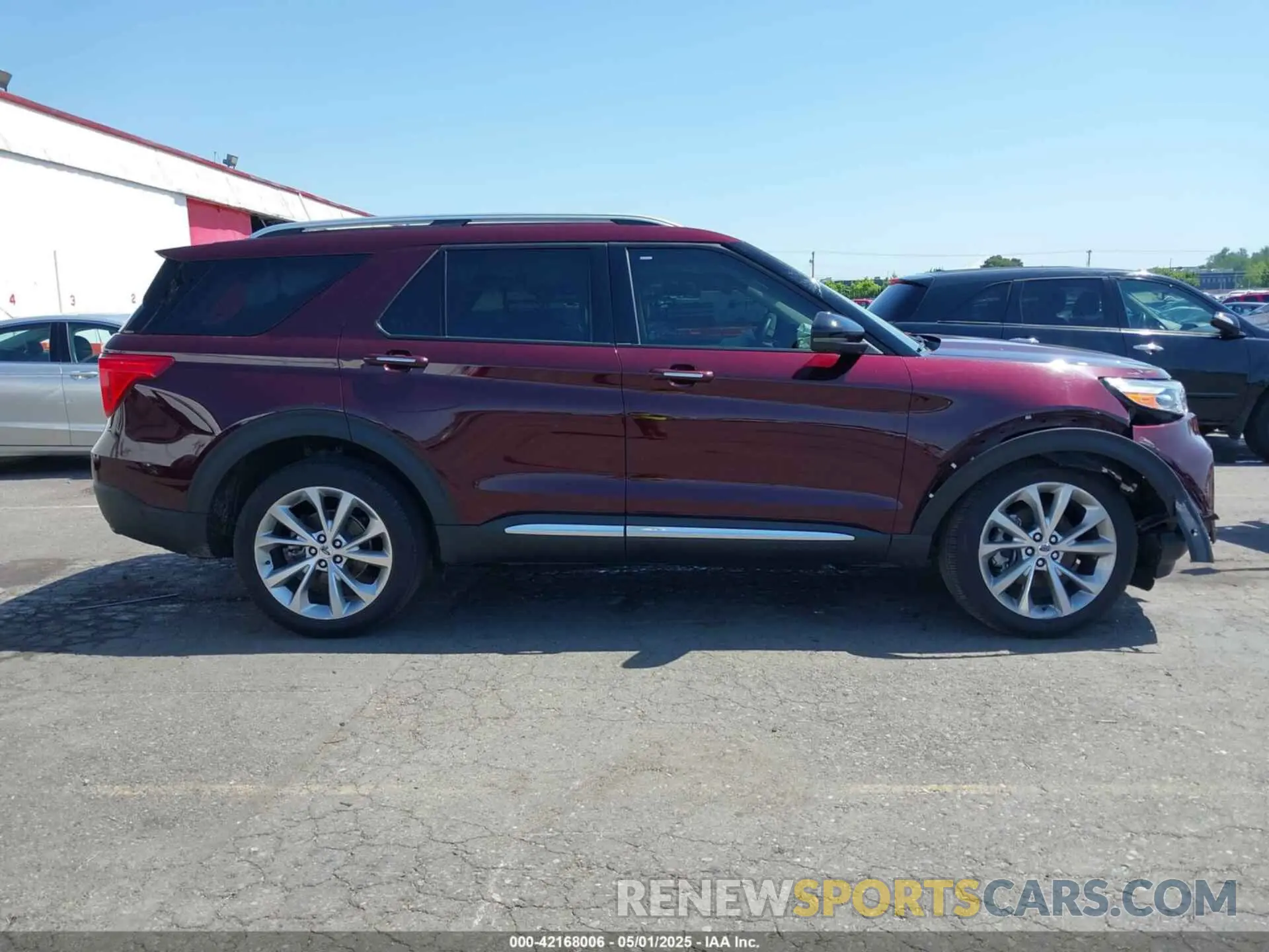 13 Photograph of a damaged car 1FM5K8HC7NGA22360 FORD EXPLORER 2022