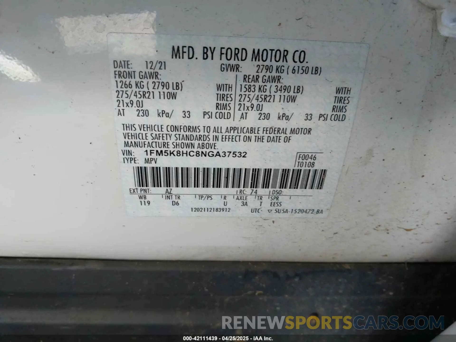 9 Photograph of a damaged car 1FM5K8HC8NGA37532 FORD EXPLORER 2022