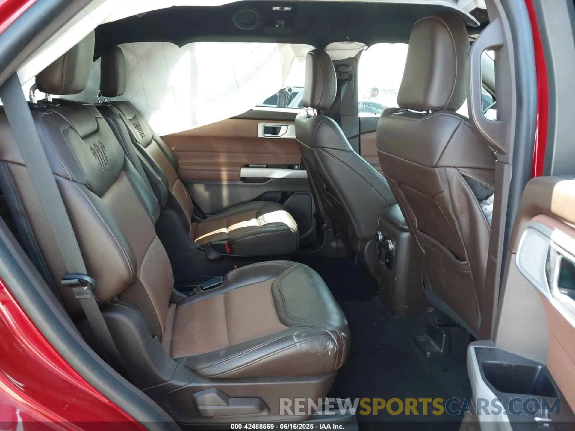 8 Фотография поврежденного автомобиля 1FM5K8LC7NGA25038 FORD EXPLORER 2022