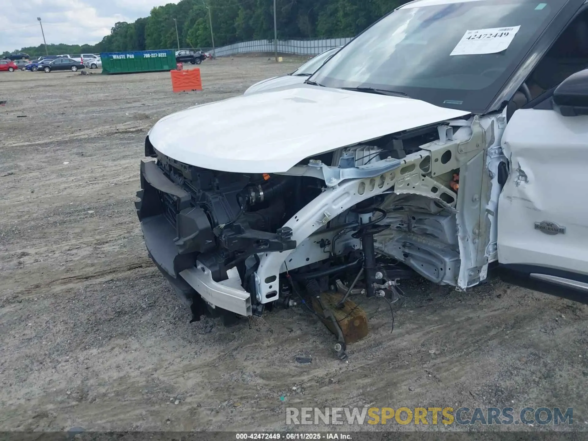 6 Photograph of a damaged car 1FM5K8LC9NGA81403 FORD EXPLORER 2022