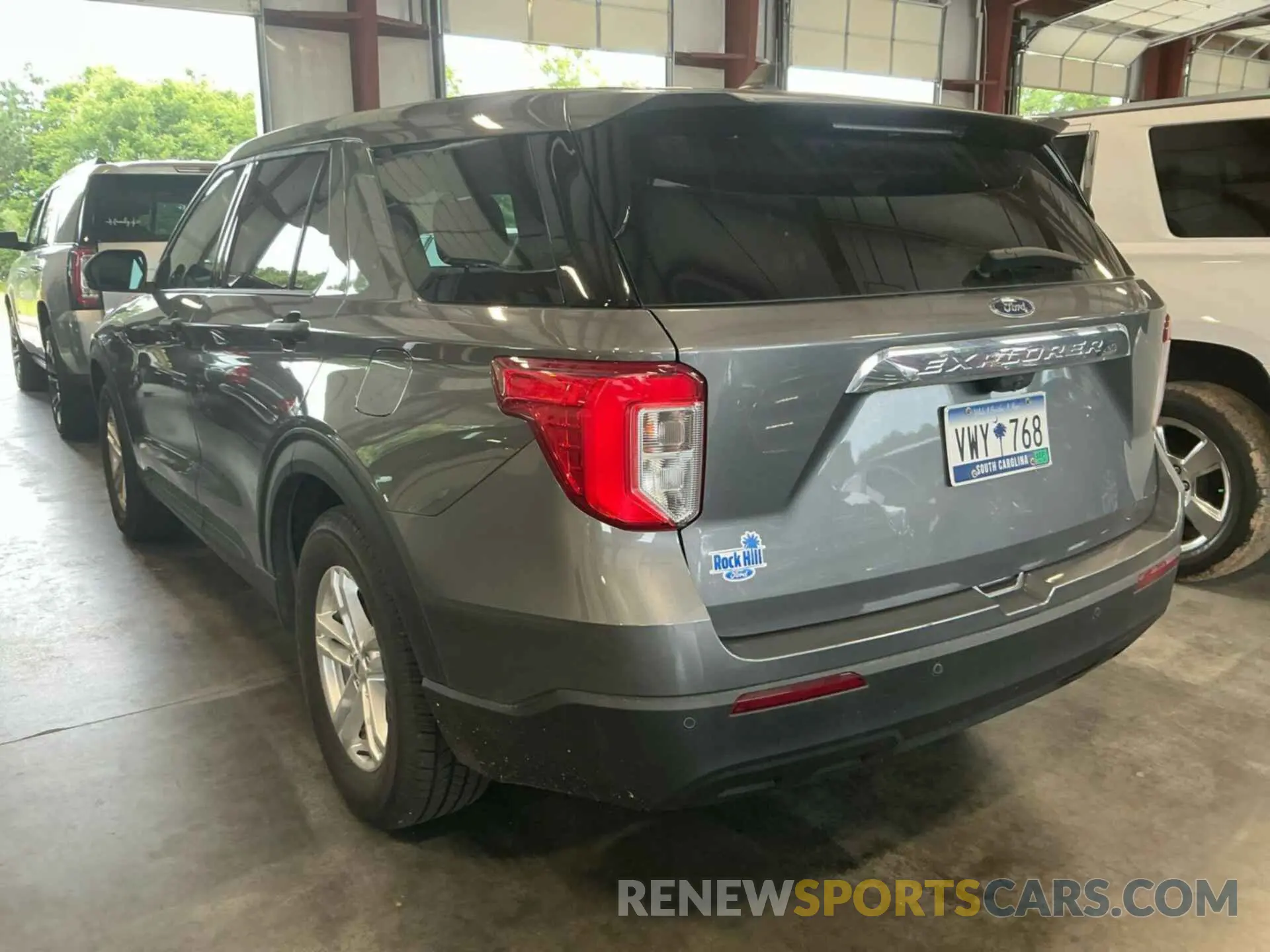 8 Photograph of a damaged car 1FMSK7BH1NGB75169 FORD EXPLORER 2022