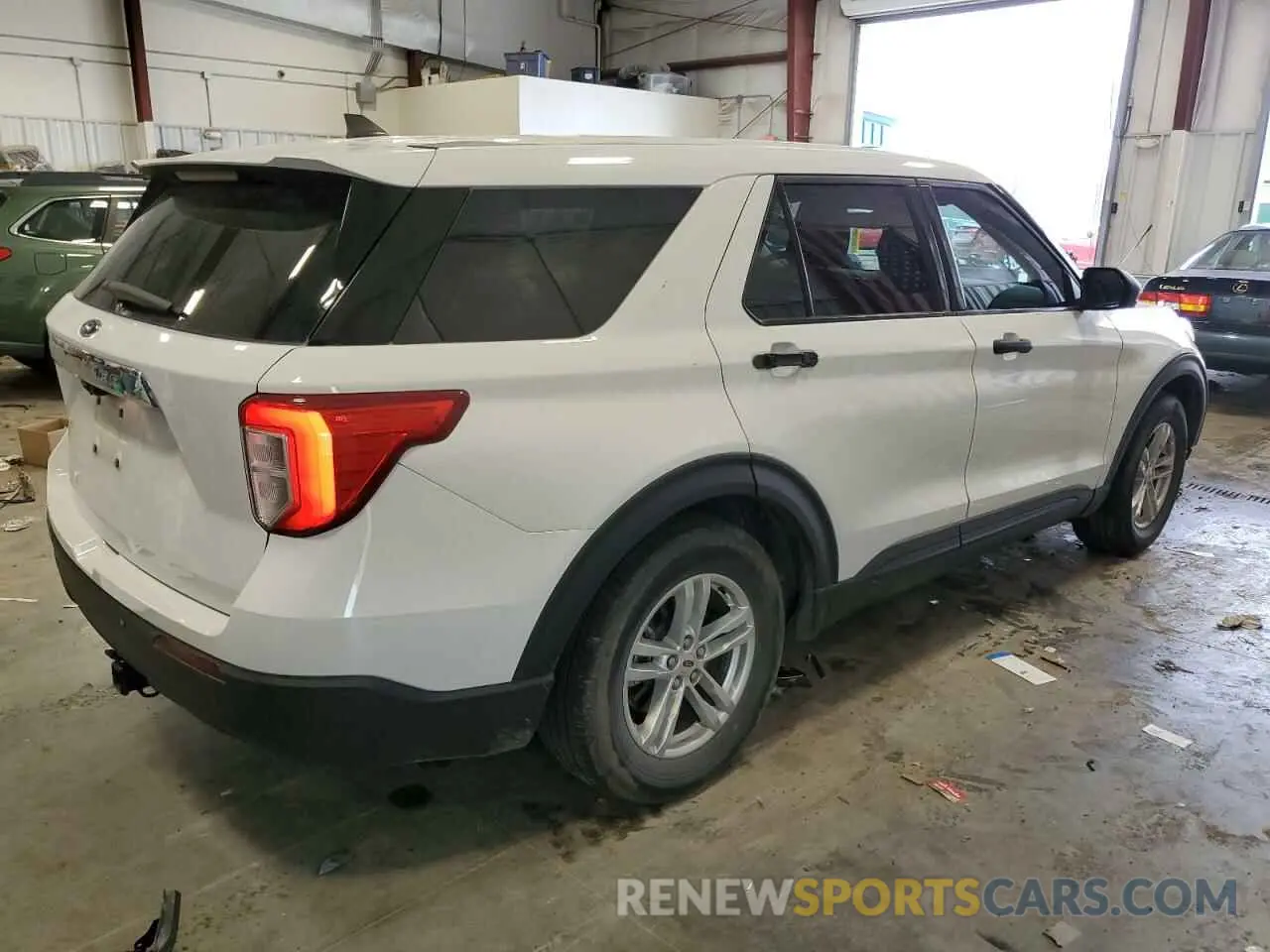 3 Photograph of a damaged car 1FMSK7BH8NGA18125 FORD EXPLORER 2022