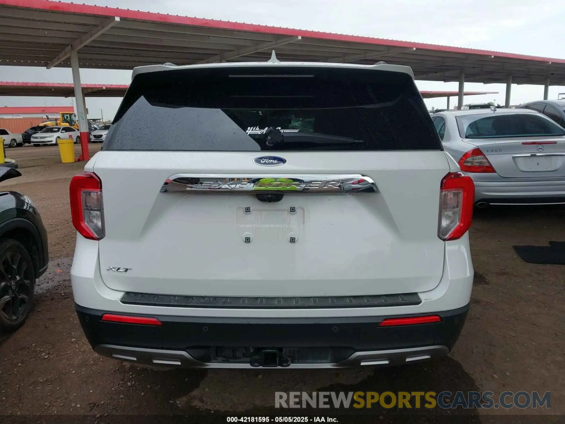 16 Photograph of a damaged car 1FMSK7DH0NGB25926 FORD EXPLORER 2022