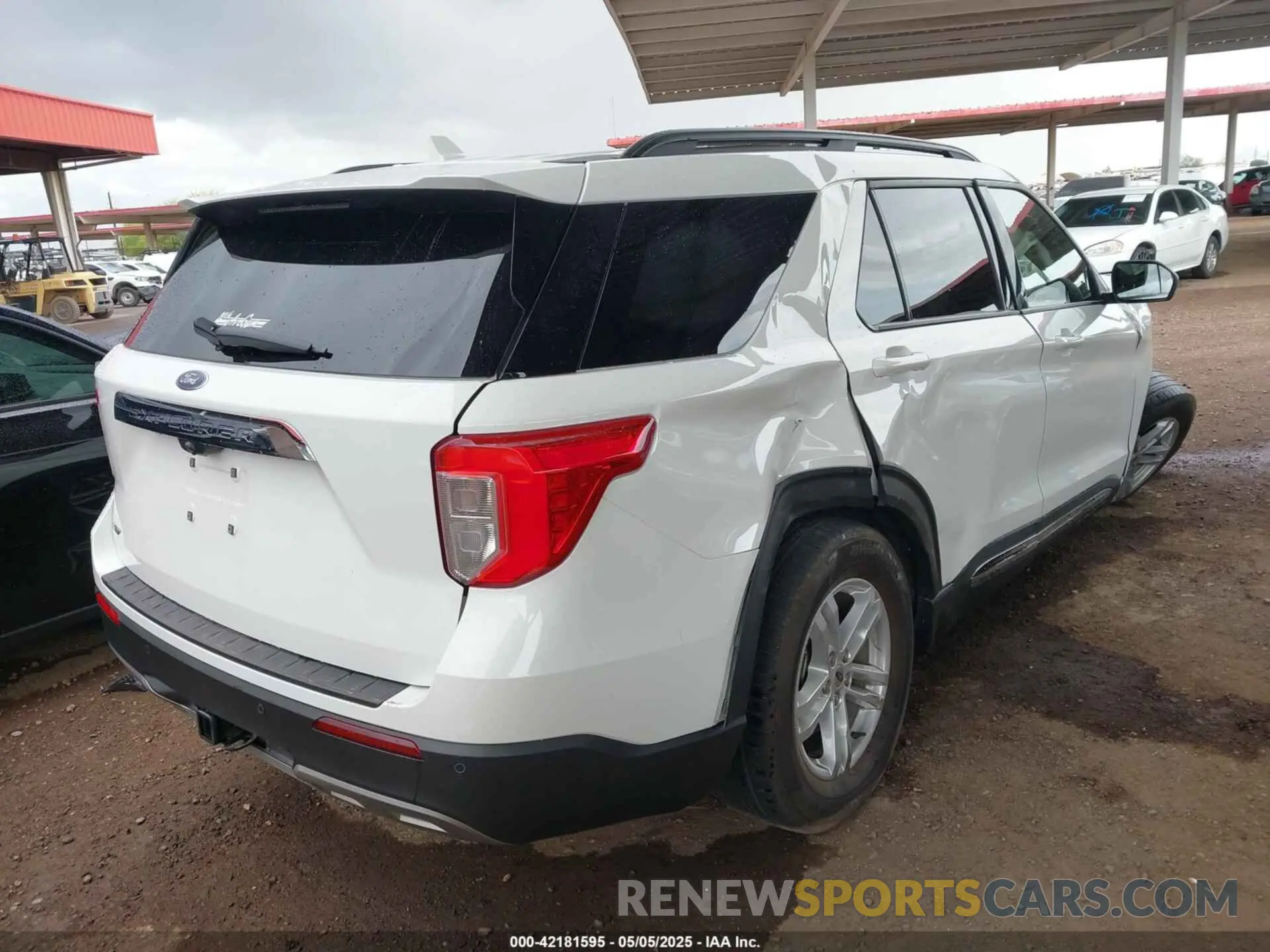 4 Photograph of a damaged car 1FMSK7DH0NGB25926 FORD EXPLORER 2022
