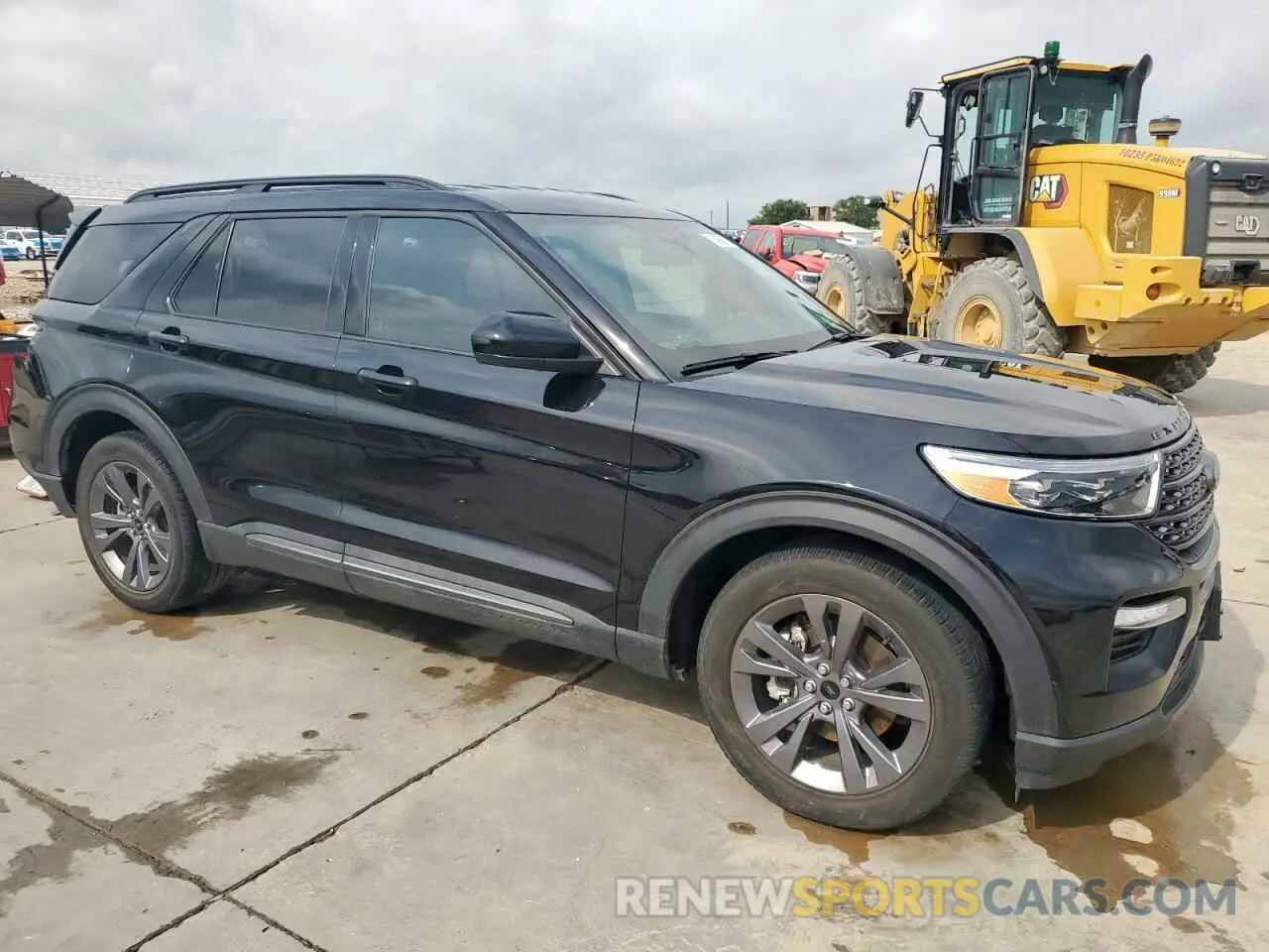 4 Photograph of a damaged car 1FMSK7DH0NGC47671 FORD EXPLORER 2022