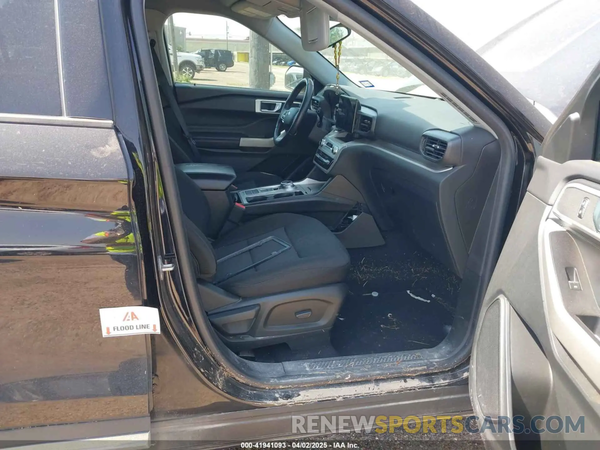 5 Фотография поврежденного автомобиля 1FMSK7DH1NGA36852 FORD EXPLORER 2022