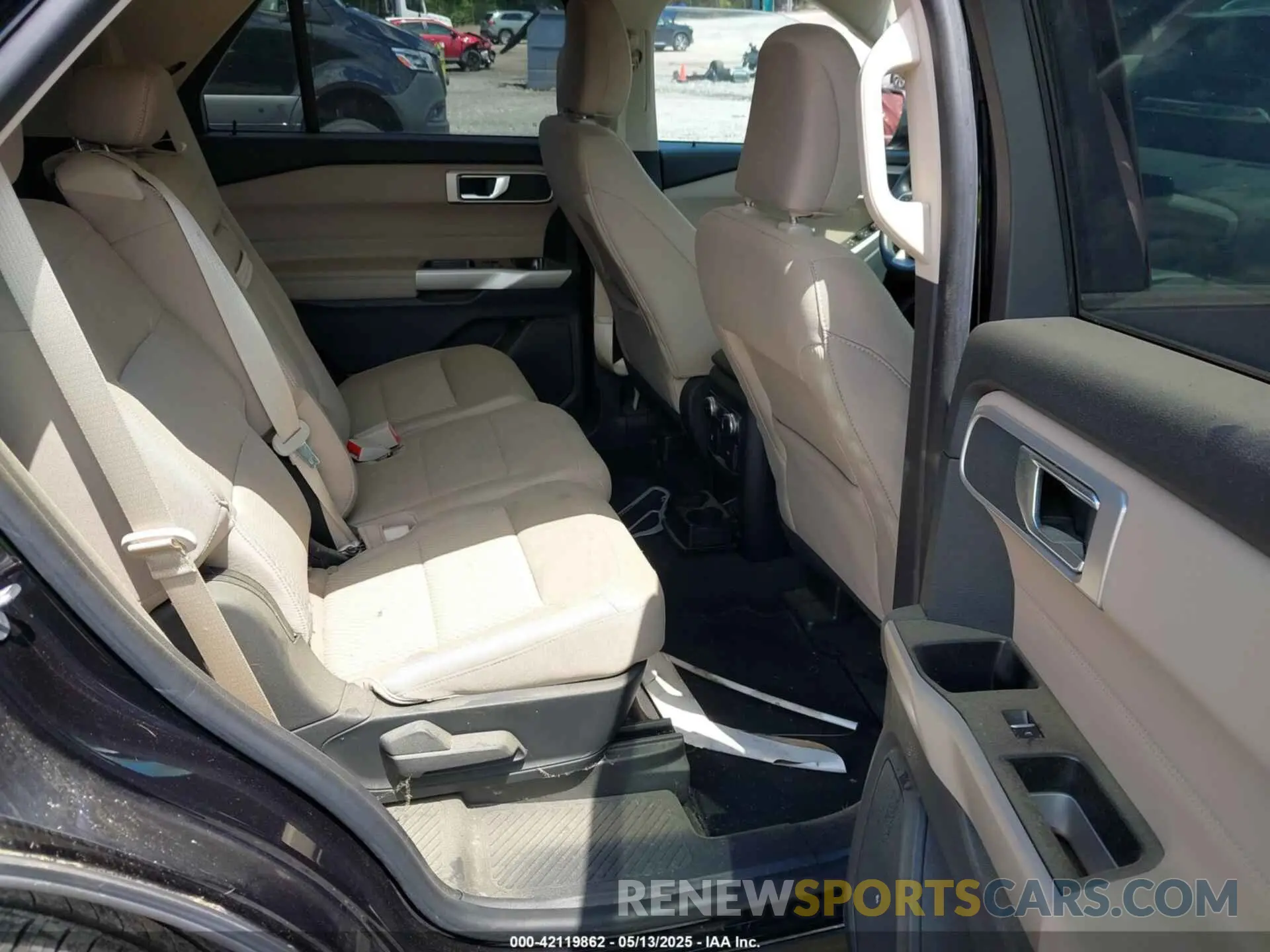 8 Фотография поврежденного автомобиля 1FMSK7DH2NGA60139 FORD EXPLORER 2022