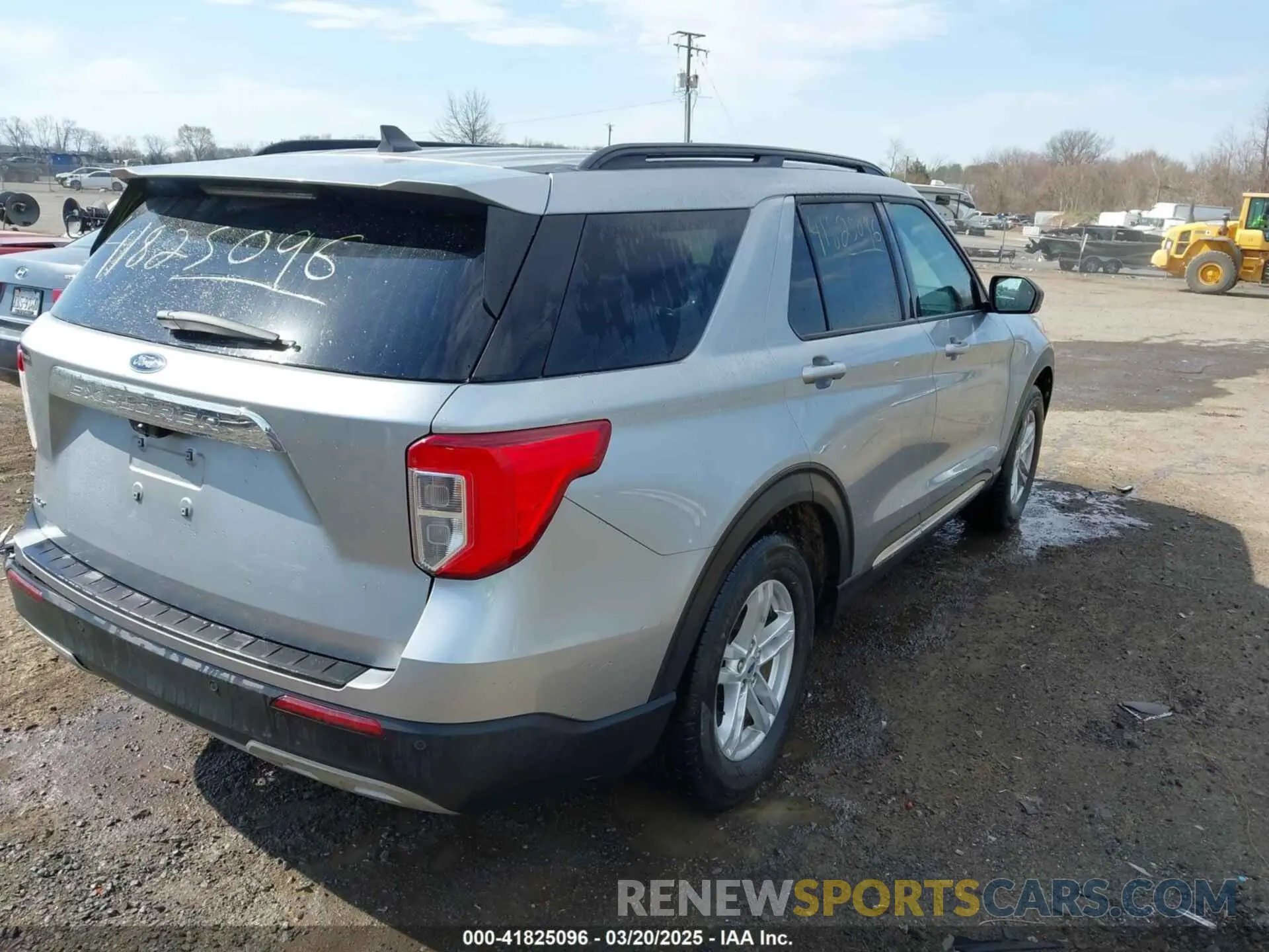 4 Photograph of a damaged car 1FMSK7DH2NGB64730 FORD EXPLORER 2022