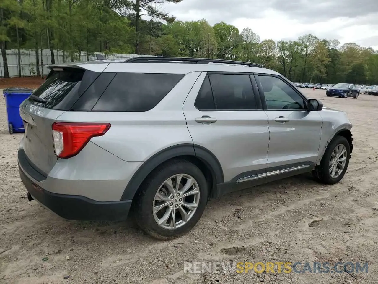 3 Фотография поврежденного автомобиля 1FMSK7DH4NGA80828 FORD EXPLORER 2022
