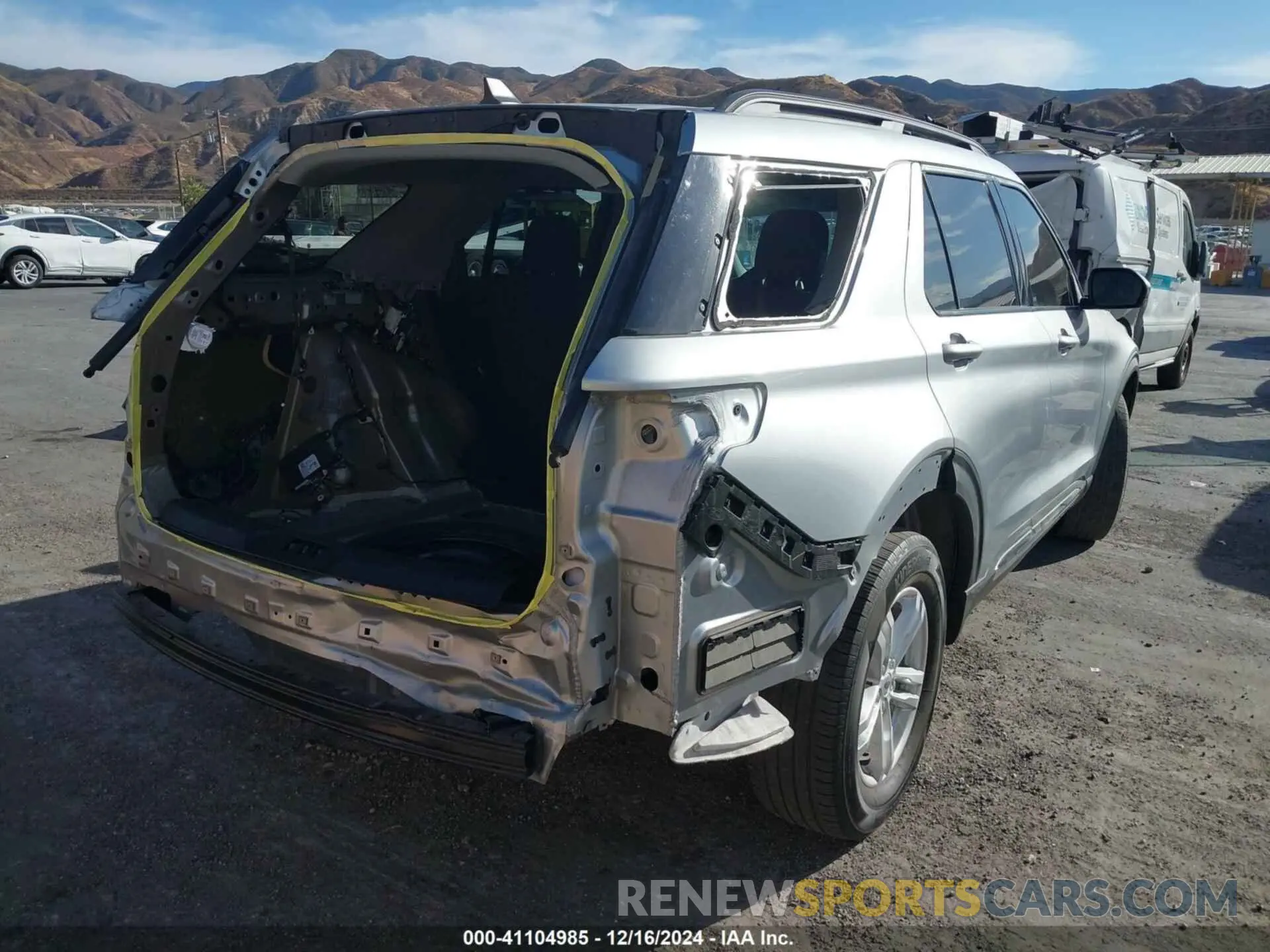 4 Фотография поврежденного автомобиля 1FMSK7DH4NGB34595 FORD EXPLORER 2022