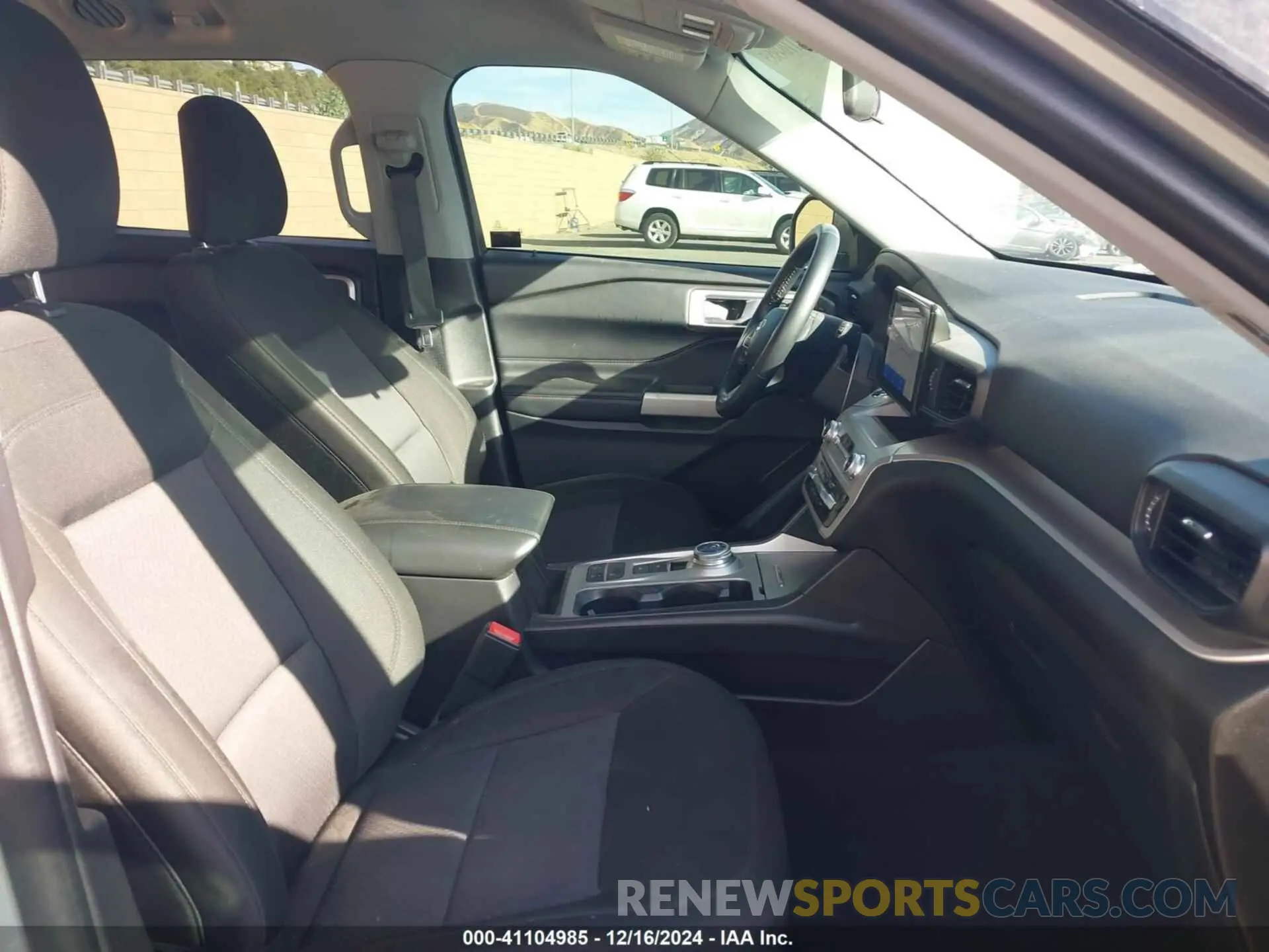 5 Фотография поврежденного автомобиля 1FMSK7DH4NGB34595 FORD EXPLORER 2022
