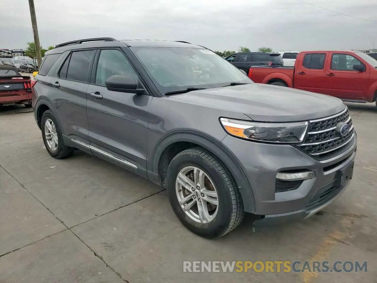 4 Photograph of a damaged car 1FMSK7DH5NGA30438 FORD EXPLORER 2022