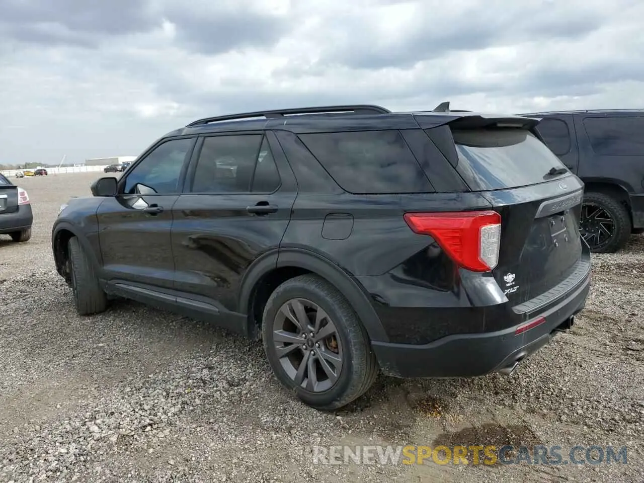 2 Photograph of a damaged car 1FMSK7DH7NGA87675 FORD EXPLORER 2022