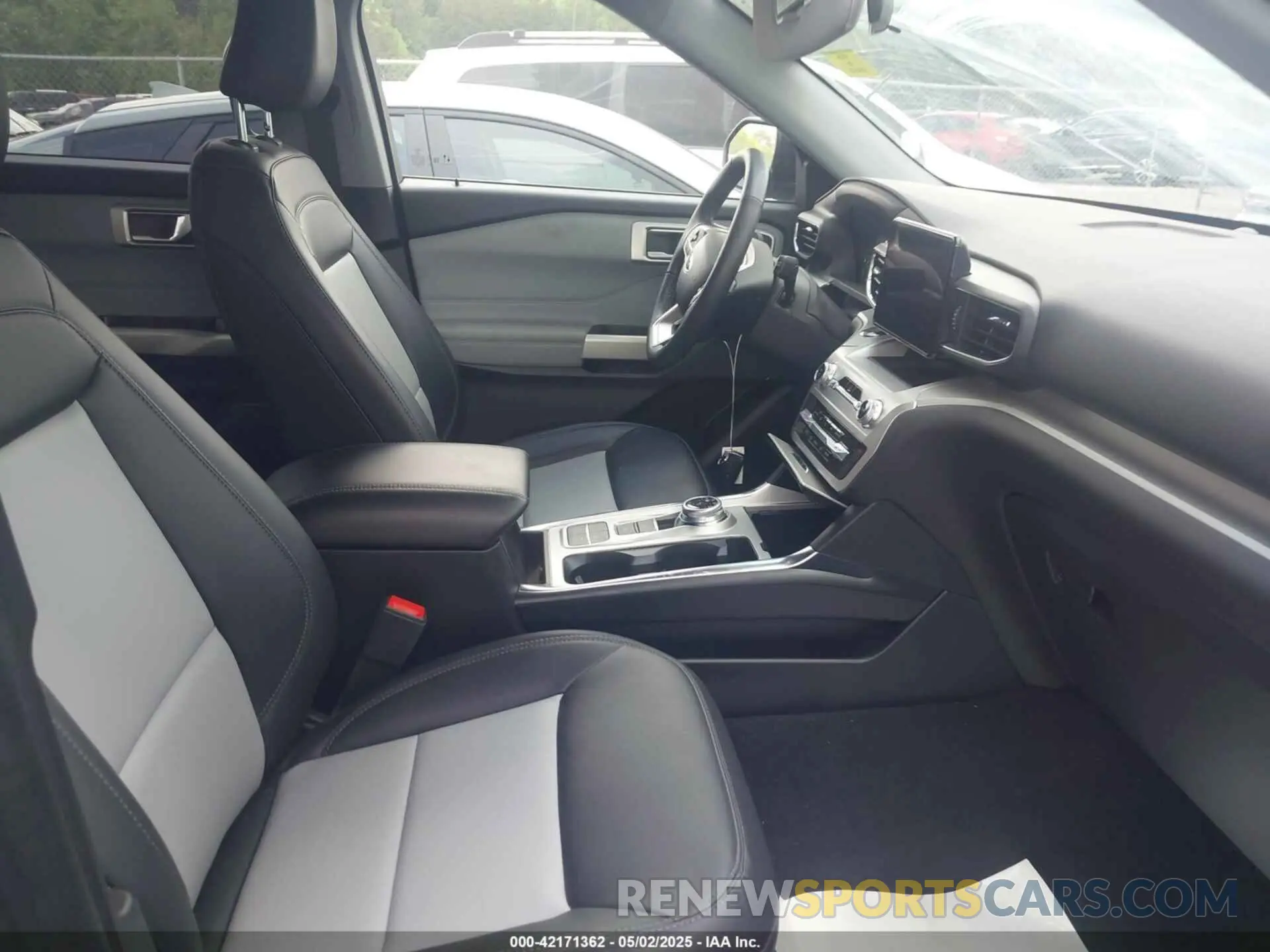 5 Фотография поврежденного автомобиля 1FMSK7DH8NGB12227 FORD EXPLORER 2022