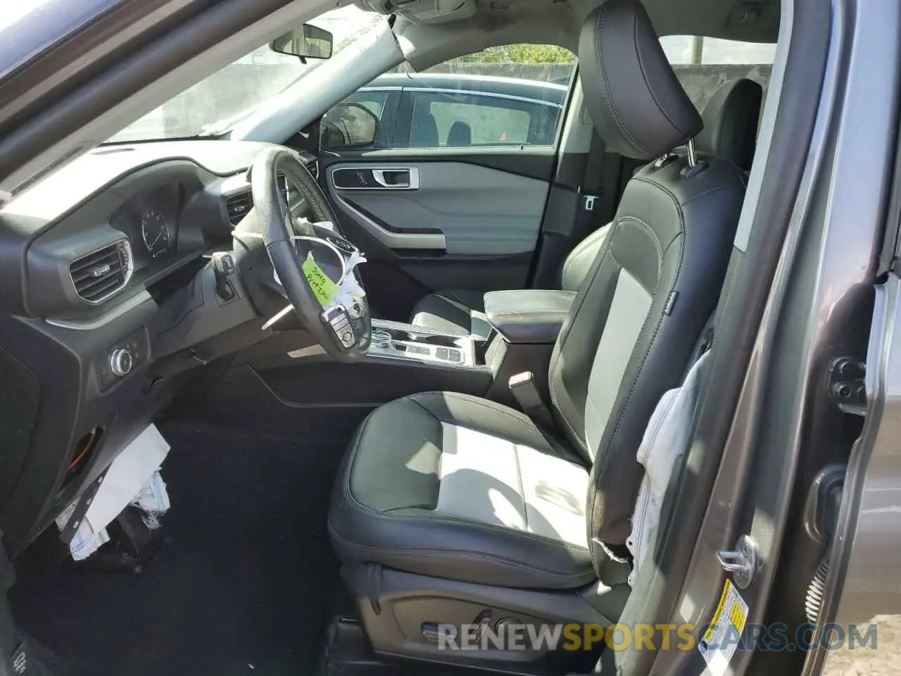 7 Photograph of a damaged car 1FMSK7DH9NGA96684 FORD EXPLORER 2022