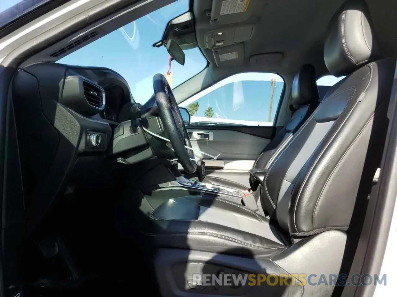 7 Photograph of a damaged car 1FMSK7DH9NGB10471 FORD EXPLORER 2022