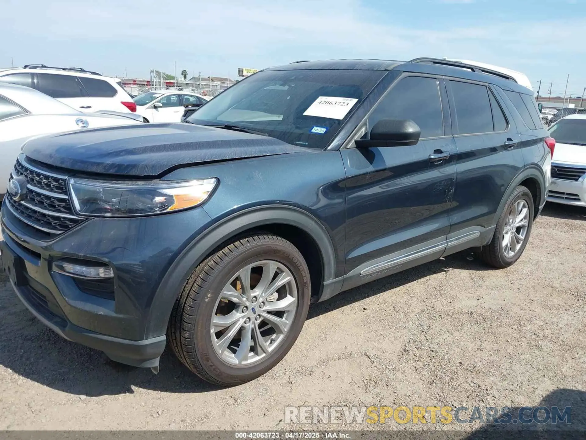 2 Photograph of a damaged car 1FMSK7DHXNGA75438 FORD EXPLORER 2022